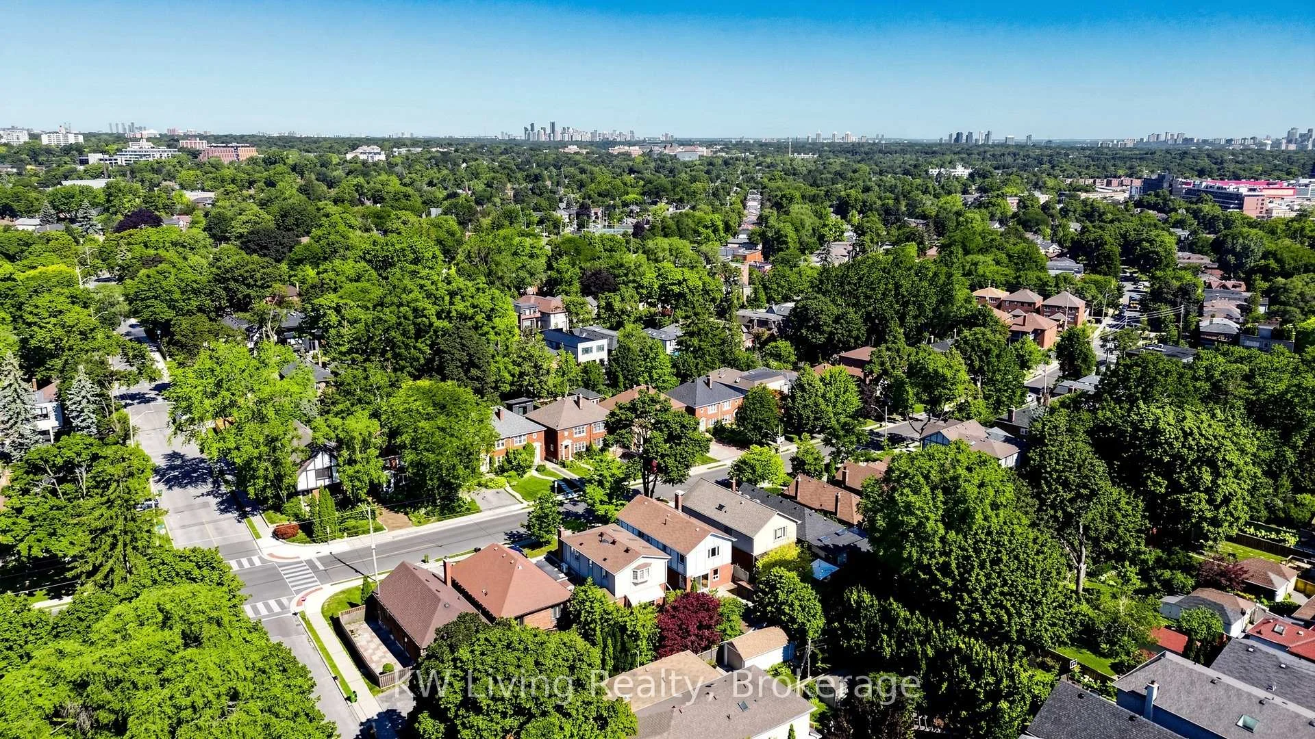 Photo 47 of 117 Sutherland Drive, Toronto, Leaside — HOMEH