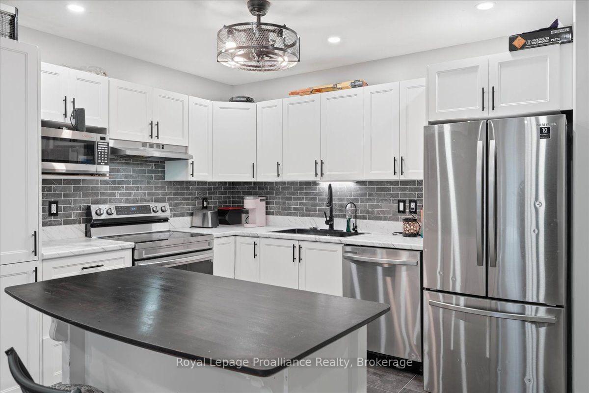 Photo 7 of Unit 4, 194 Haig Road, Belleville, Belleville Ward — HOMEH