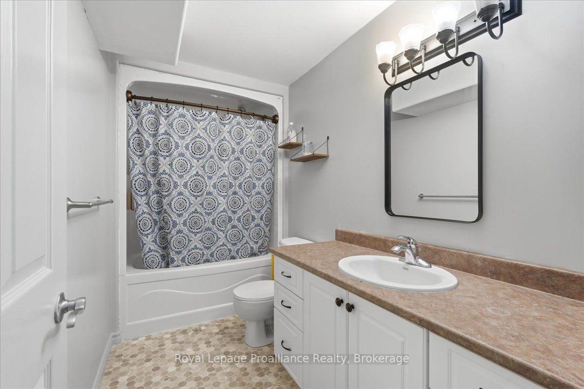 Photo 18 of Unit 4, 194 Haig Road, Belleville, Belleville Ward — HOMEH