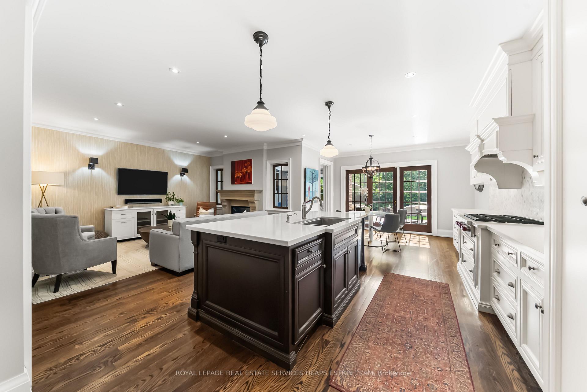 Photo 16 of 151 Sutherland Drive, Toronto, Leaside — HOMEH