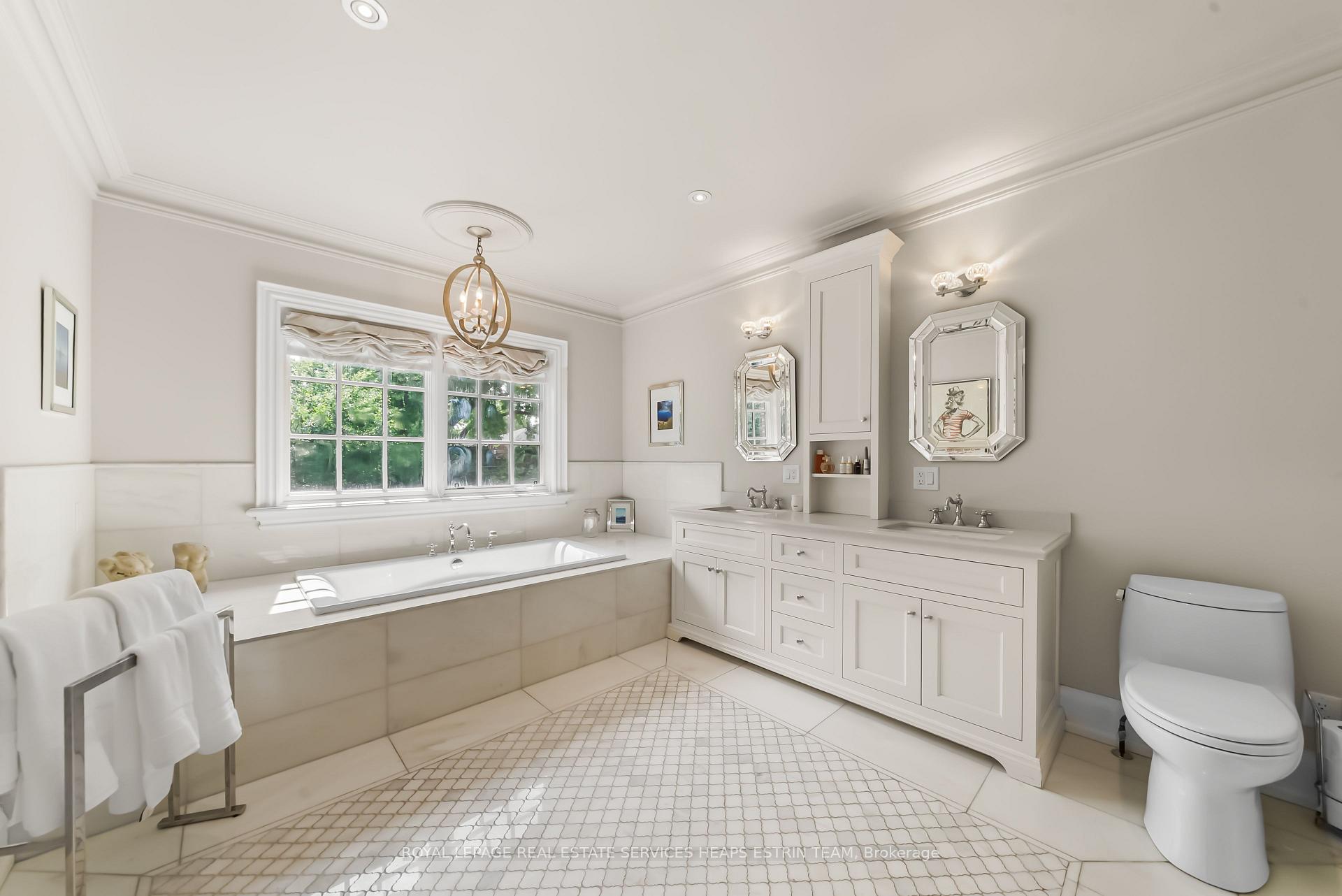 Photo 32 of 151 Sutherland Drive, Toronto, Leaside — HOMEH