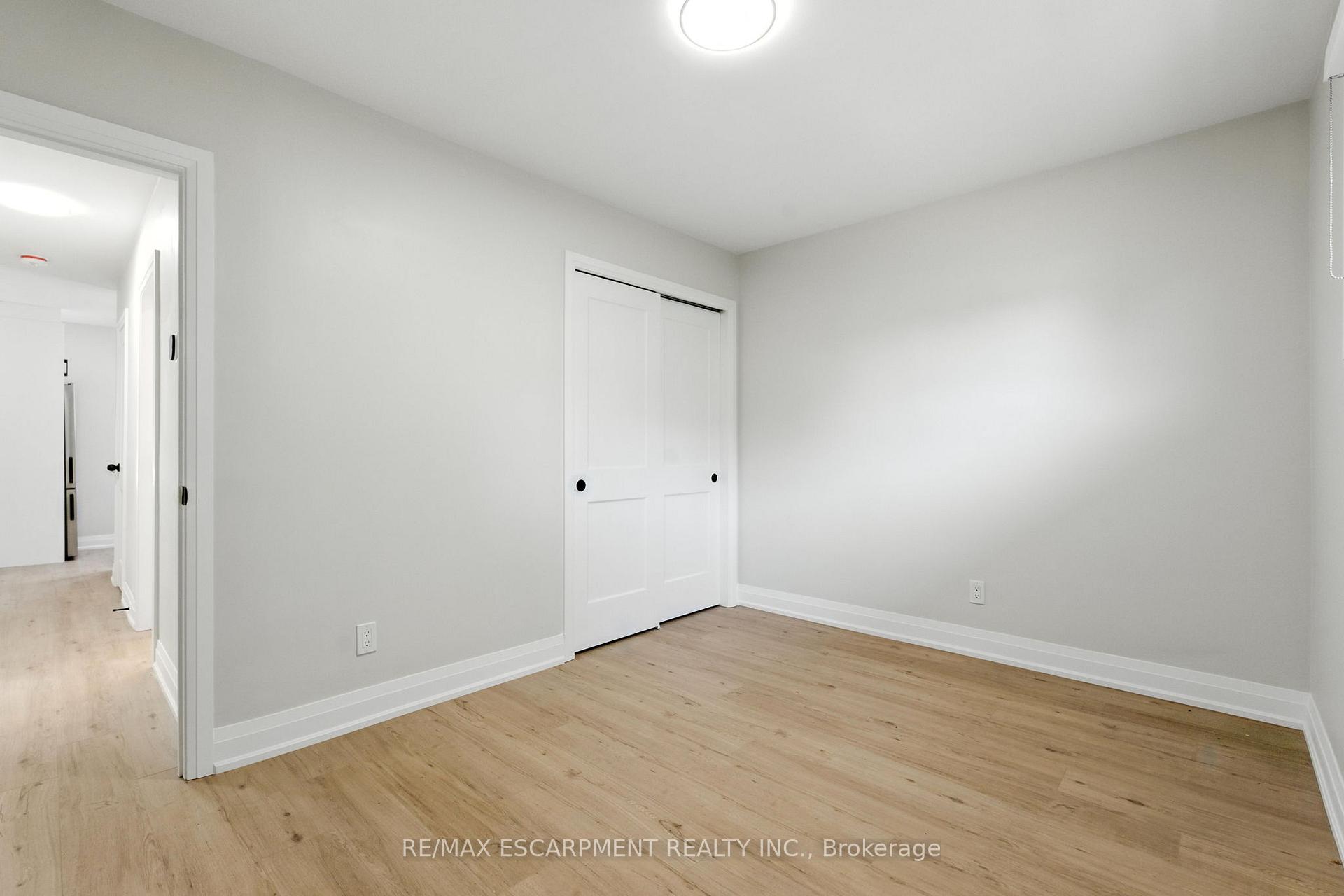 Photo 13 of 929 Upper Ottawa Street, Hamilton, Berrisfield — HOMEH