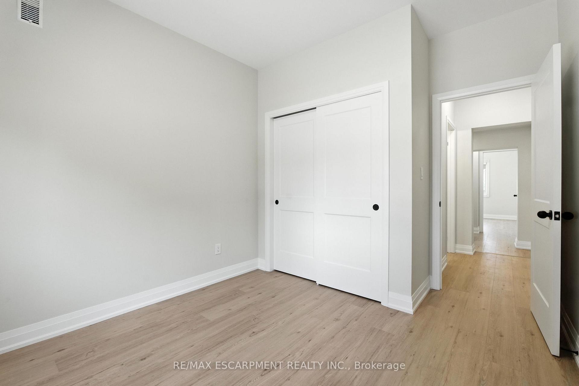 Photo 34 of 929 Upper Ottawa Street, Hamilton, Berrisfield — HOMEH