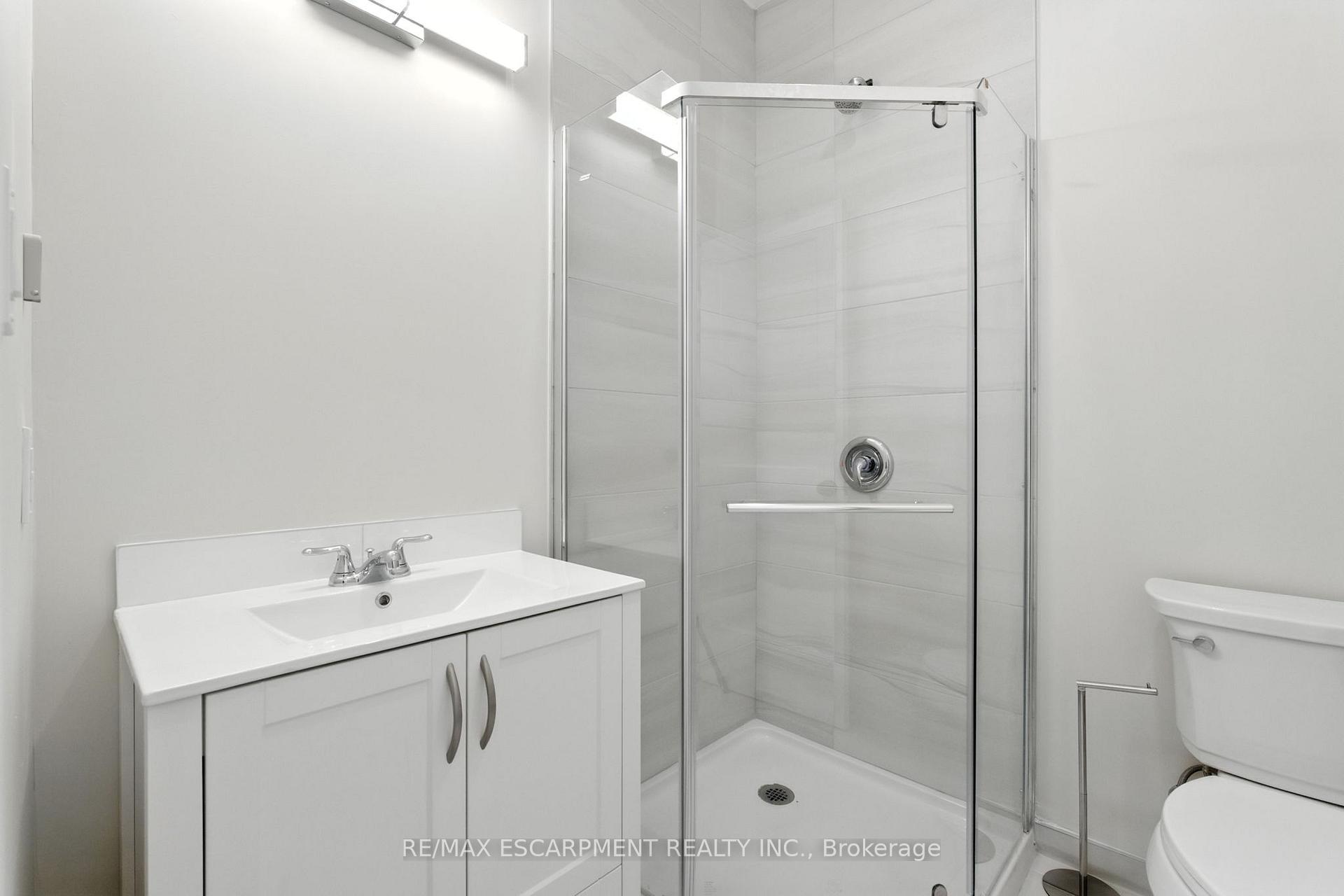 Photo 38 of 929 Upper Ottawa Street, Hamilton, Berrisfield — HOMEH