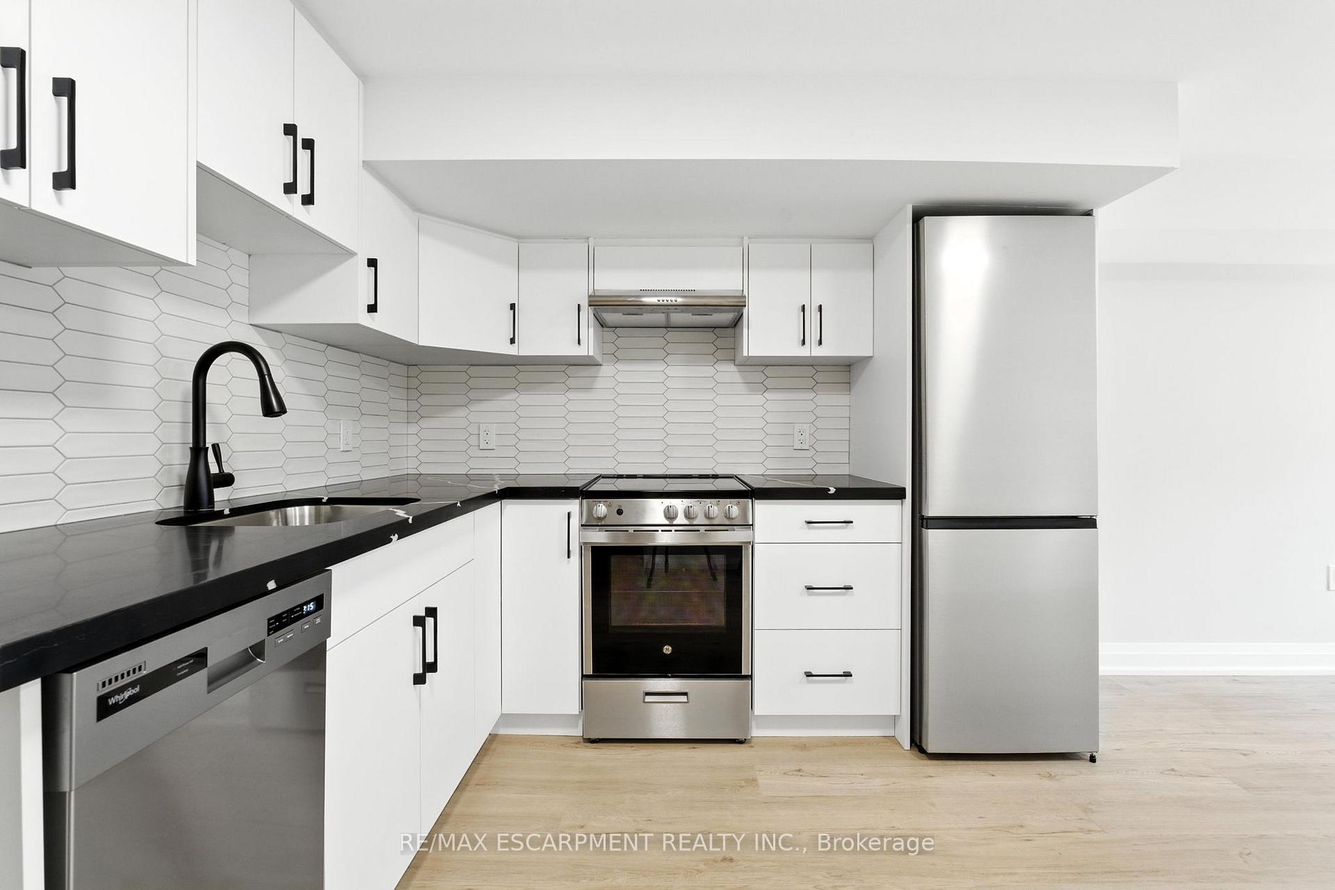 Photo 39 of 929 Upper Ottawa Street, Hamilton, Berrisfield — HOMEH