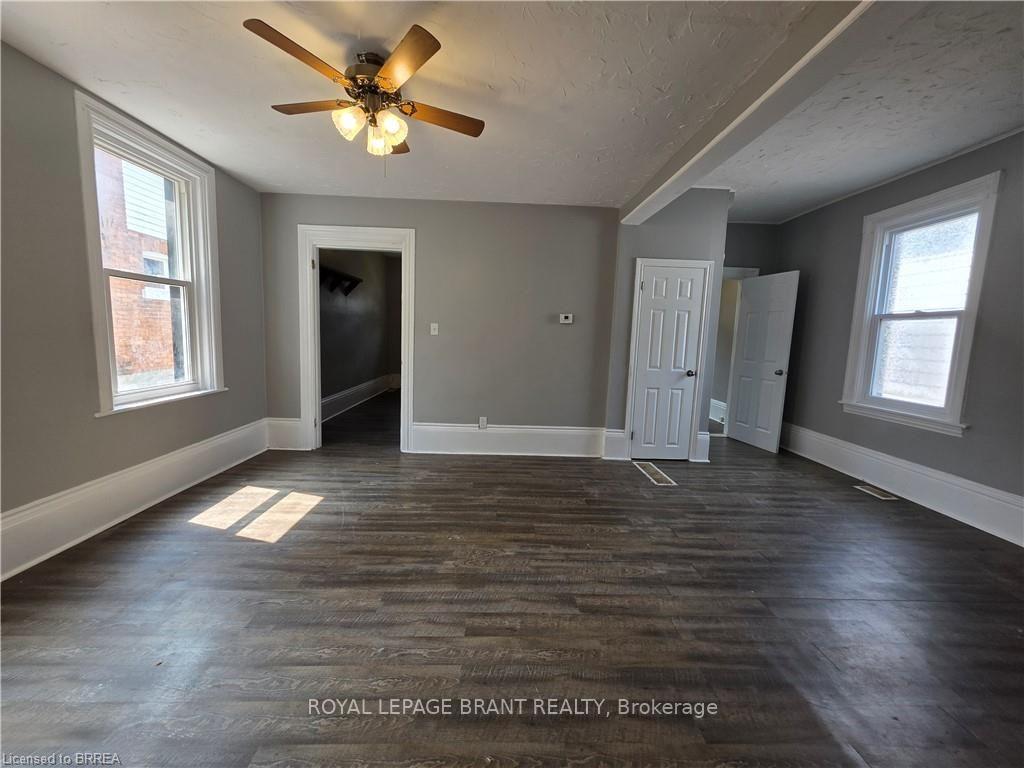 Photo 2 of 109 Sydenham Street, Brantford, North Ward — HOMEH