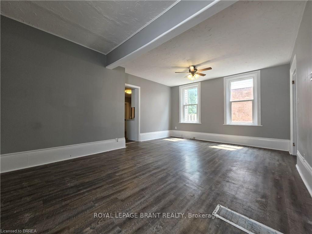 Photo 3 of 109 Sydenham Street, Brantford, North Ward — HOMEH