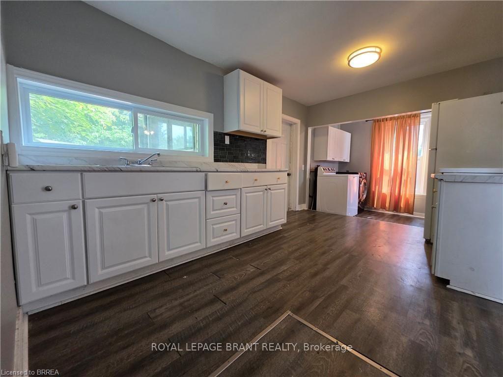 Photo 9 of 109 Sydenham Street, Brantford, North Ward — HOMEH