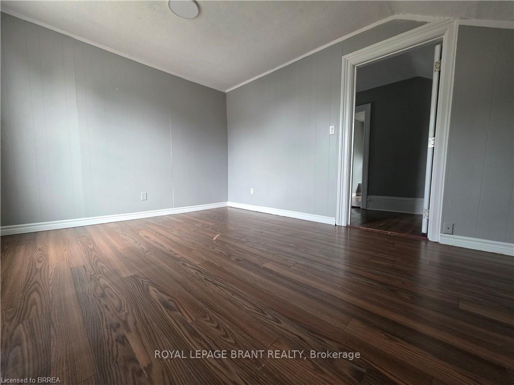 Photo 18 of 109 Sydenham Street, Brantford, North Ward — HOMEH
