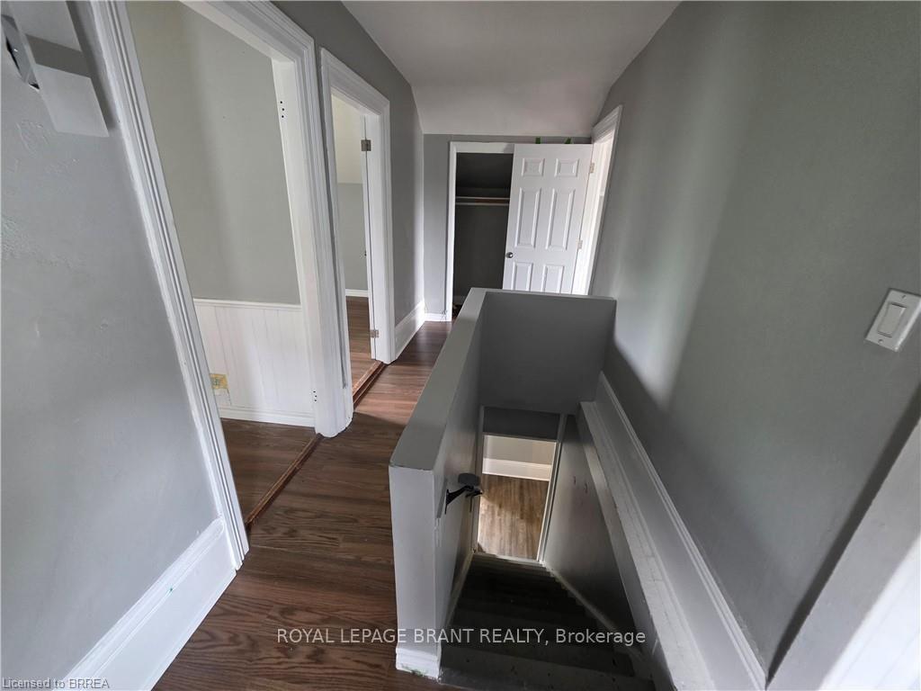Photo 20 of 109 Sydenham Street, Brantford, North Ward — HOMEH