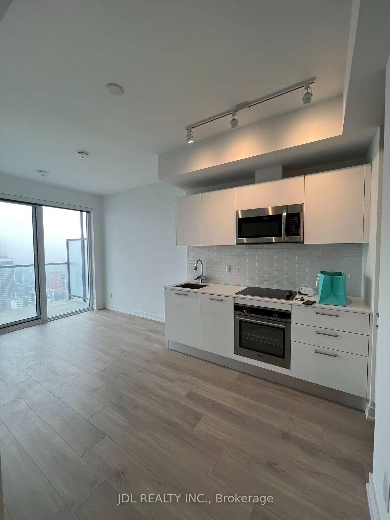 Photo 3 of Unit 3203, 3 Gloucester Street, Toronto, Church-Yonge Corridor — HOMEH