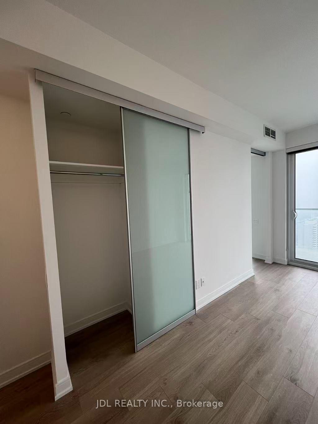 Photo 5 of Unit 3203, 3 Gloucester Street, Toronto, Church-Yonge Corridor — HOMEH