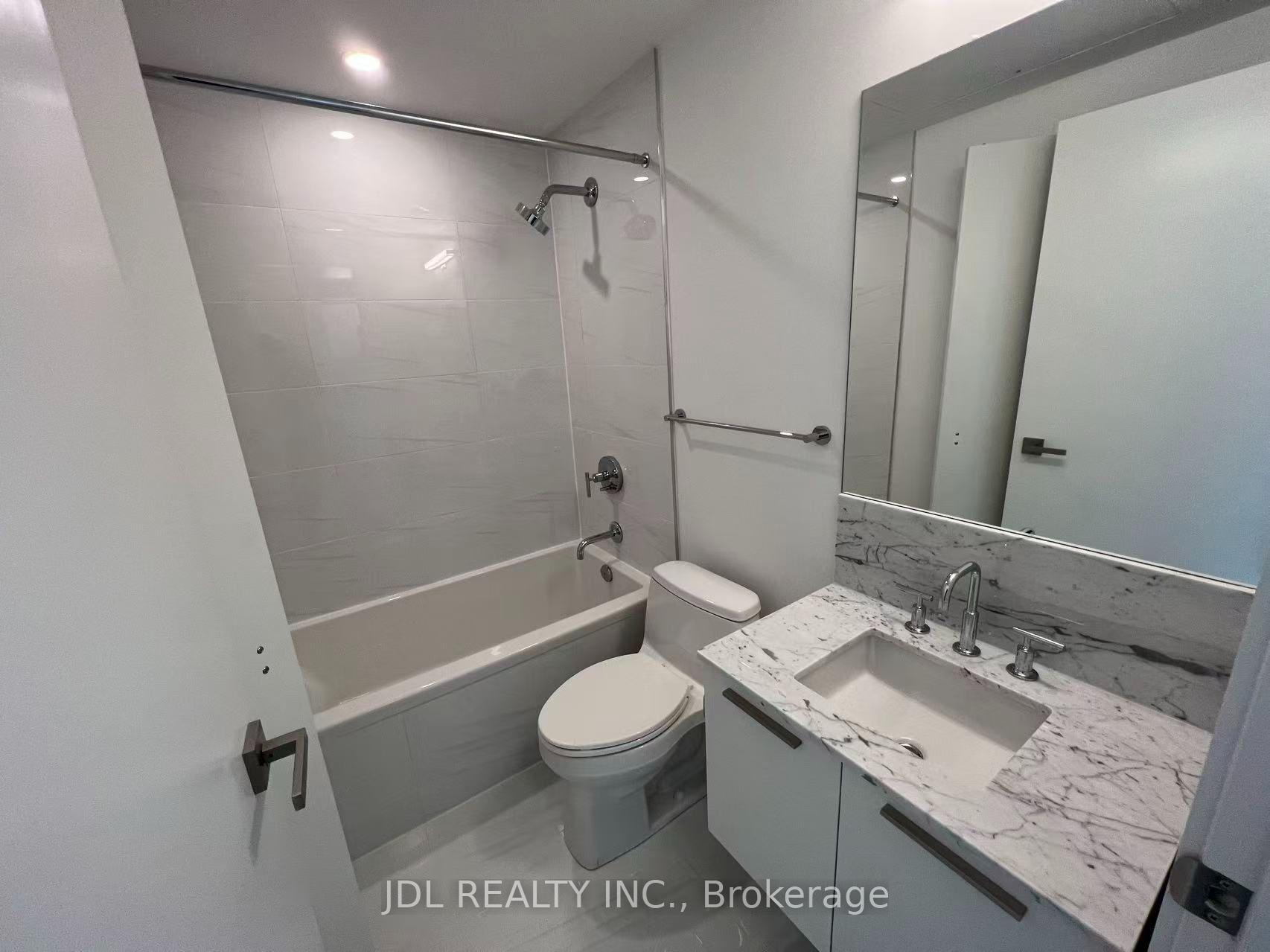 Photo 8 of Unit 3203, 3 Gloucester Street, Toronto, Church-Yonge Corridor — HOMEH