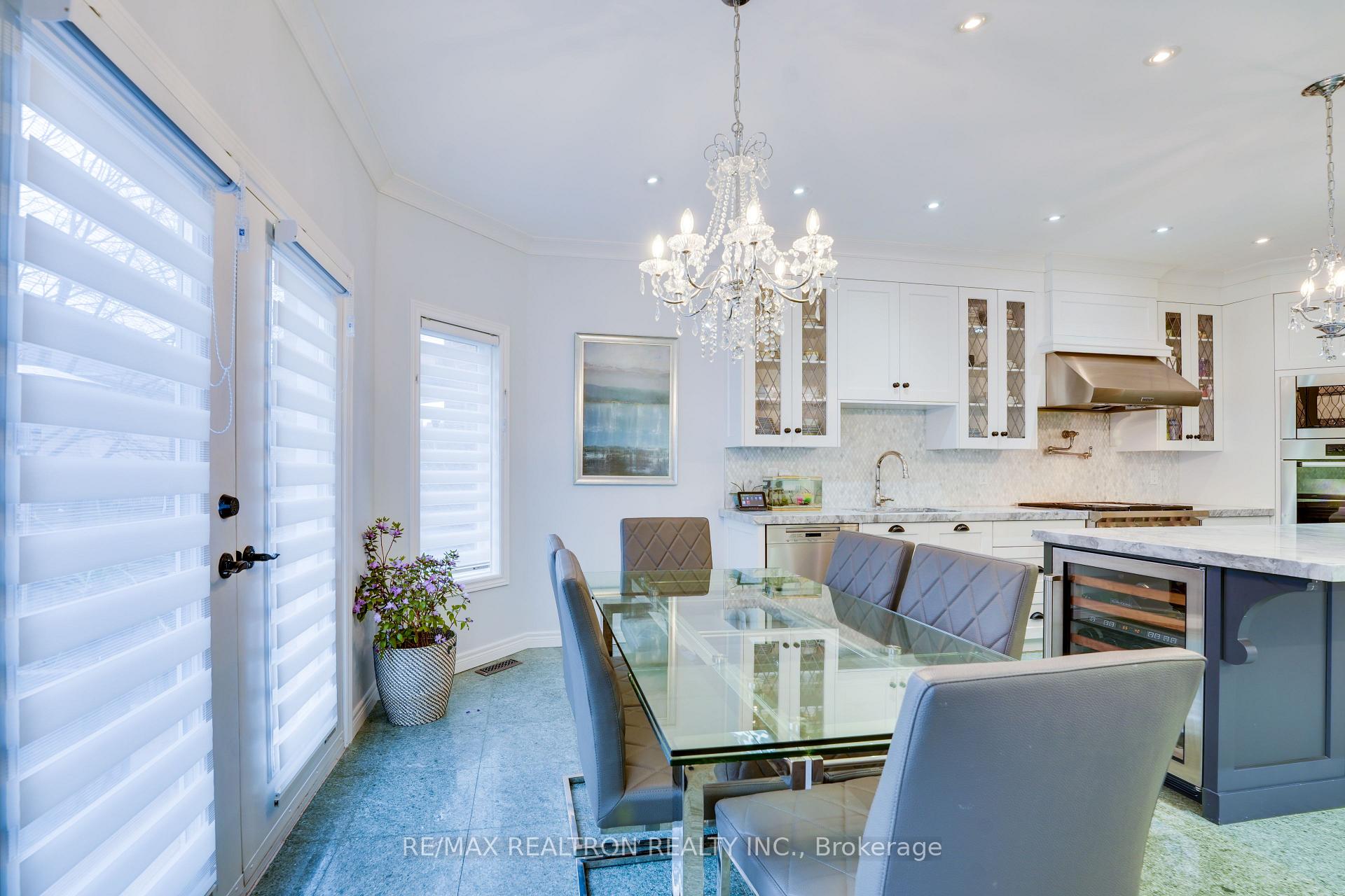 Photo 26 of 117 Theodore Place, Vaughan, Crestwood-Springfarm-Yorkhill — HOMEH