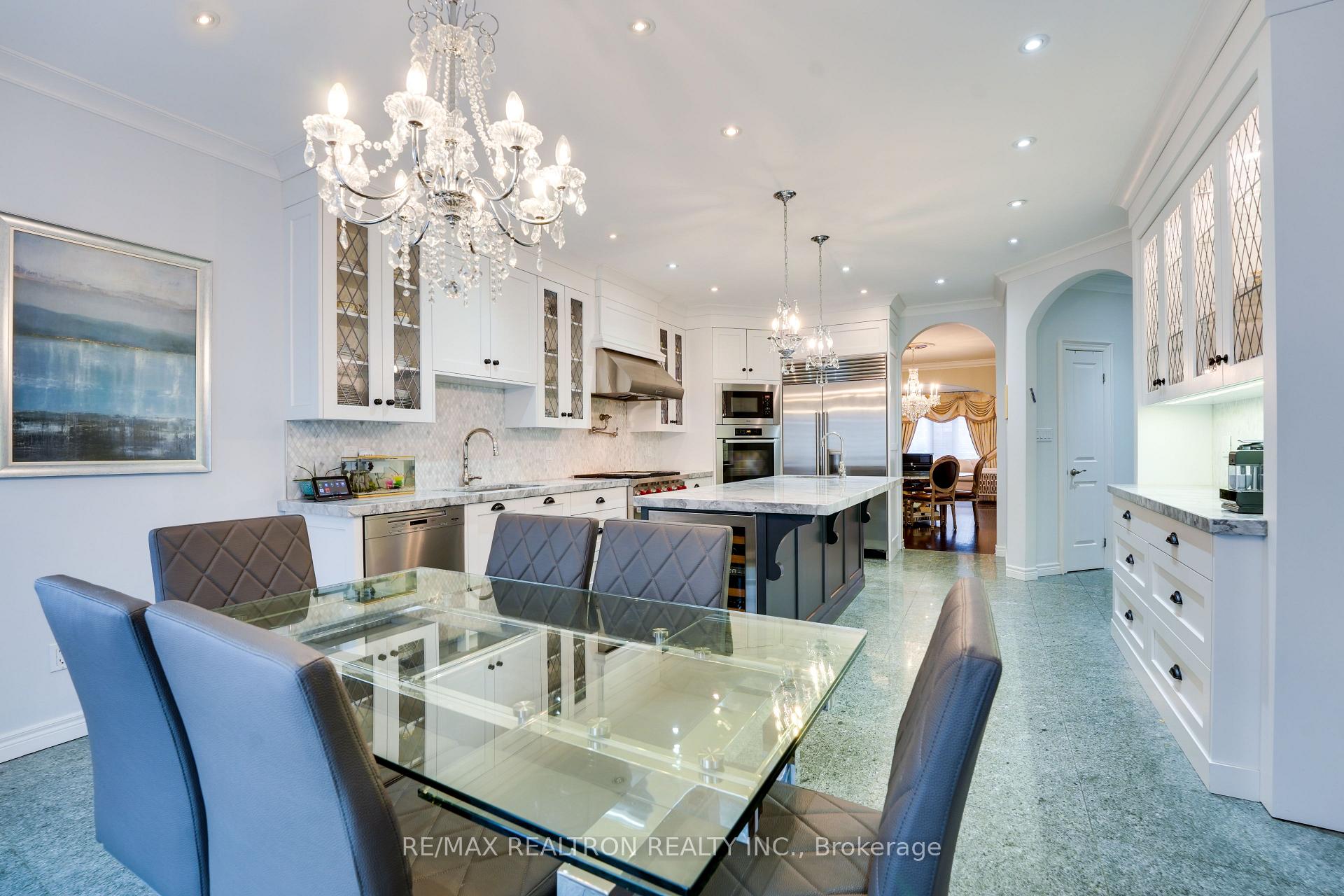 Photo 27 of 117 Theodore Place, Vaughan, Crestwood-Springfarm-Yorkhill — HOMEH