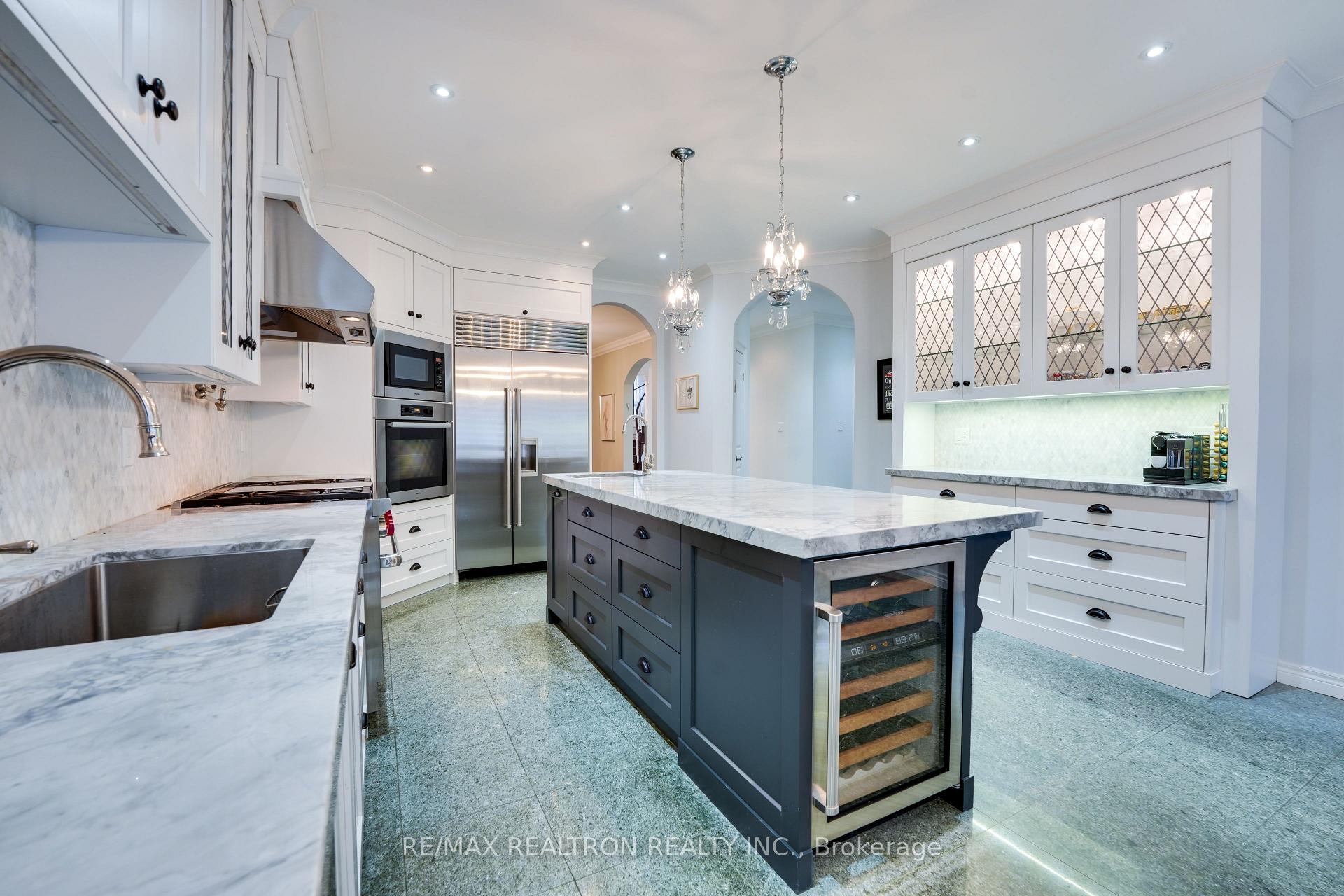 Photo 29 of 117 Theodore Place, Vaughan, Crestwood-Springfarm-Yorkhill — HOMEH