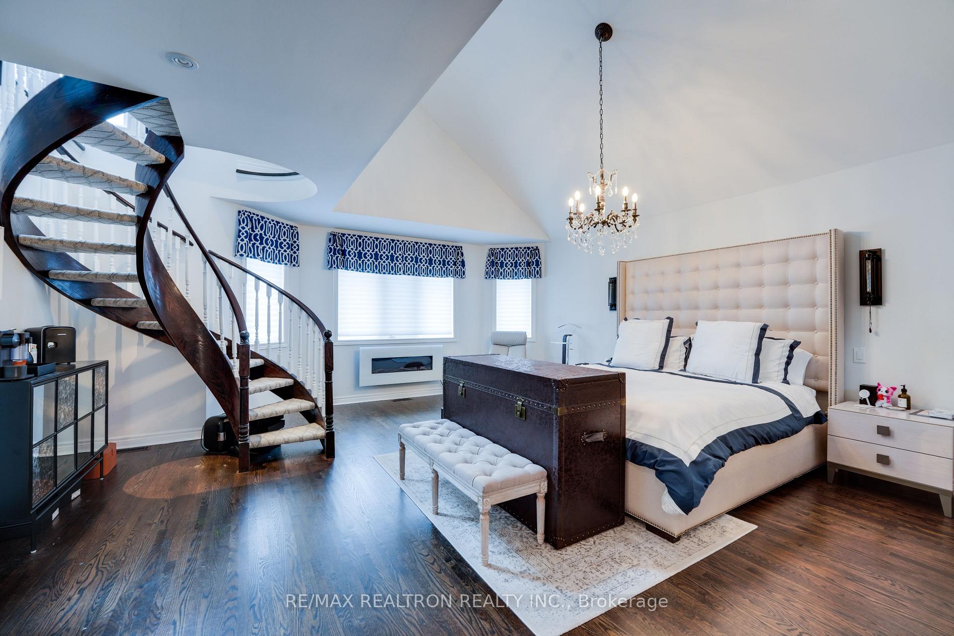Photo 36 of 117 Theodore Place, Vaughan, Crestwood-Springfarm-Yorkhill — HOMEH