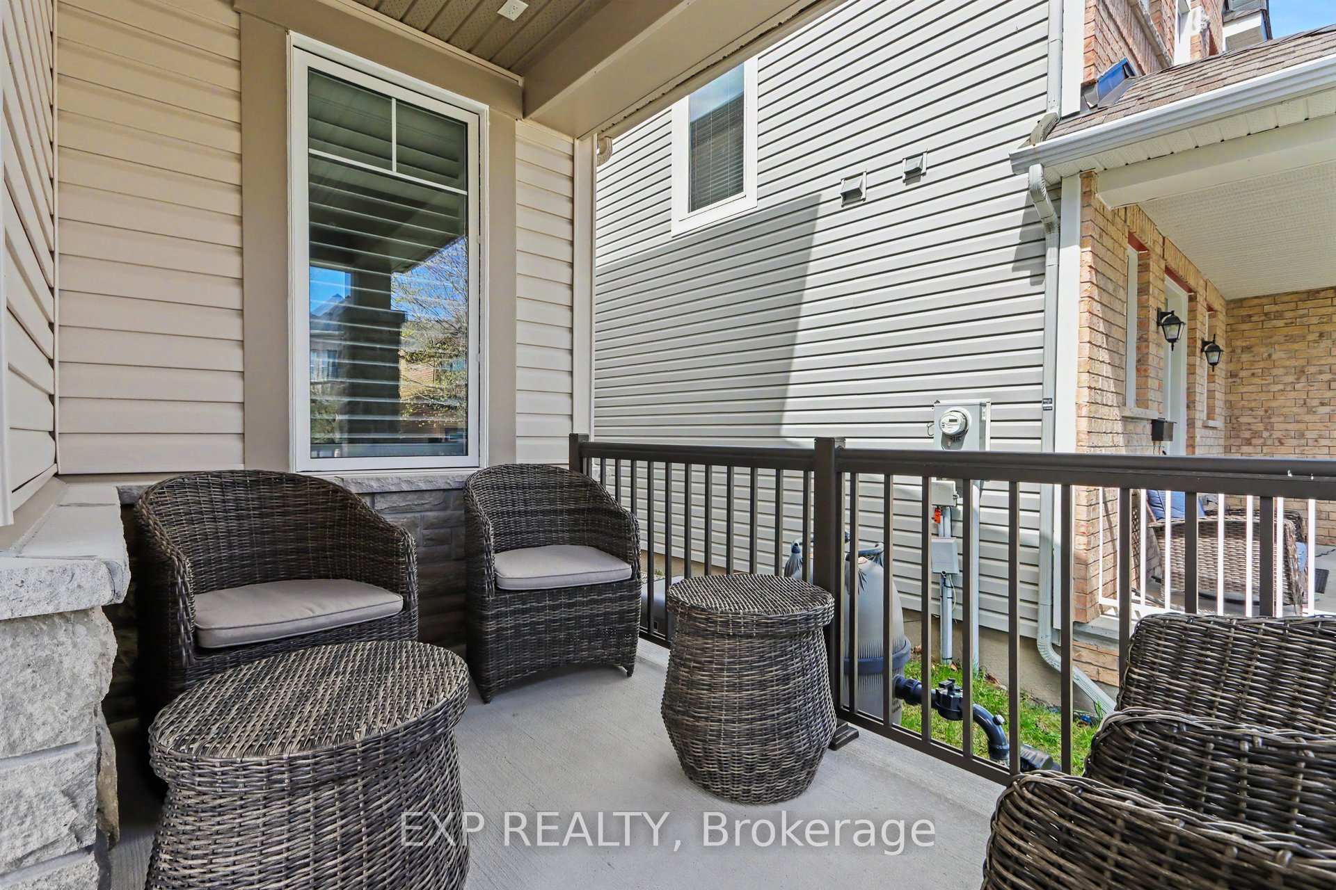 Photo 3 of 73 Bristling Crescent, Ottawa, Barrhaven - Half Moon Bay — HOMEH