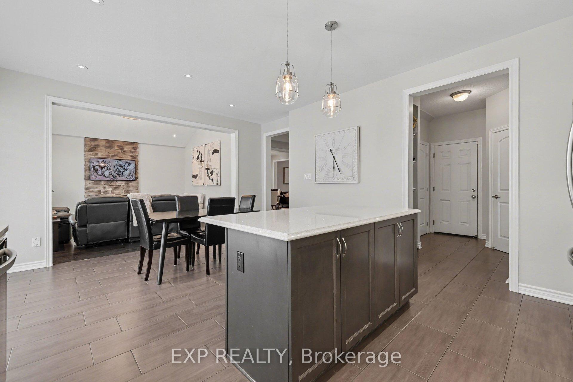 Photo 20 of 73 Bristling Crescent, Ottawa, Barrhaven - Half Moon Bay — HOMEH