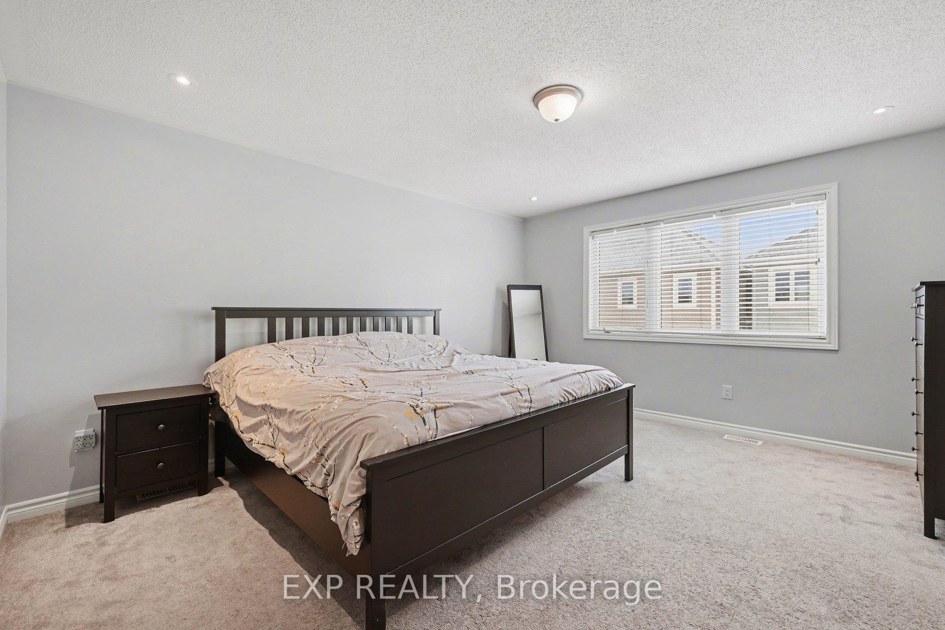 Photo 28 of 73 Bristling Crescent, Ottawa, Barrhaven - Half Moon Bay — HOMEH