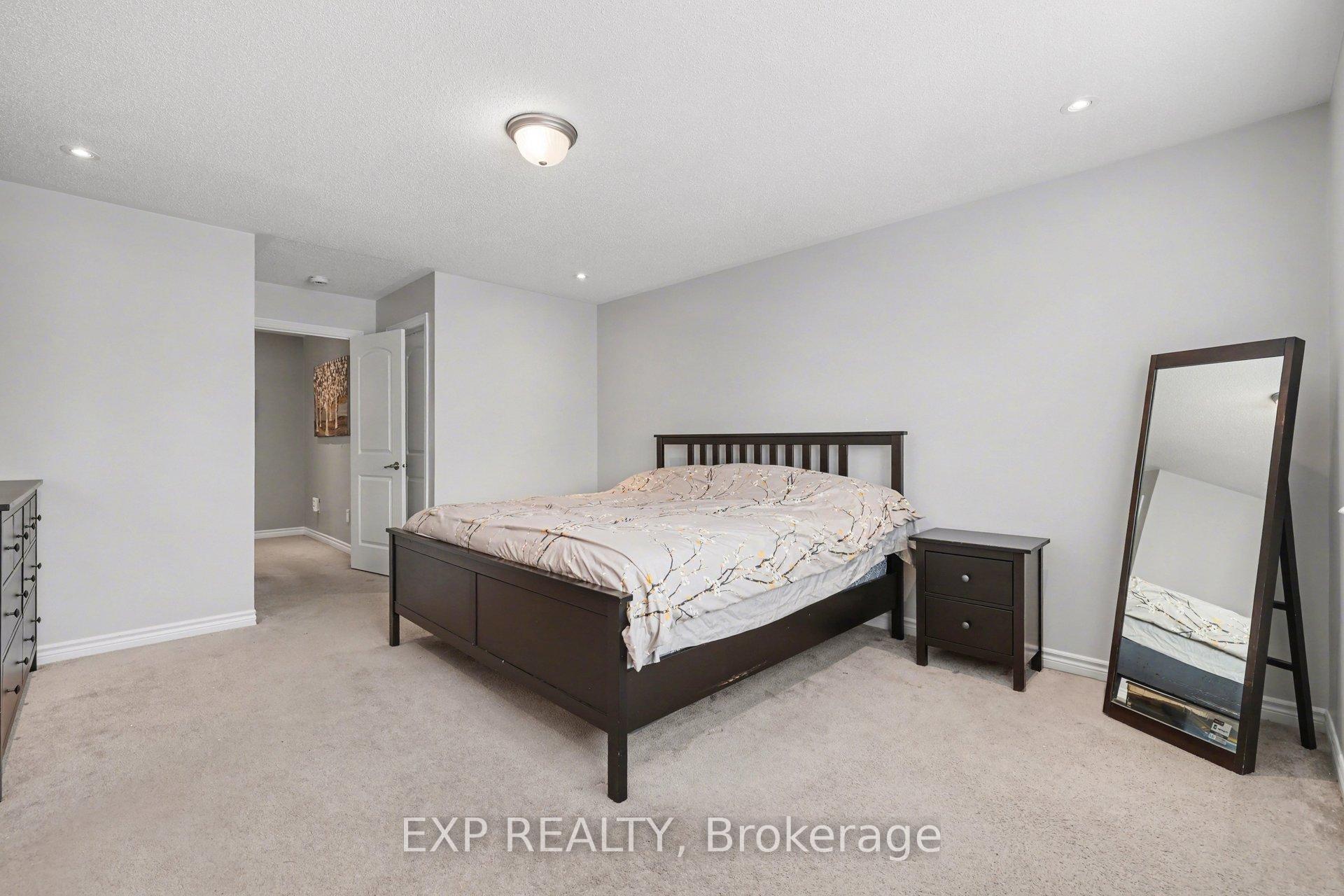 Photo 29 of 73 Bristling Crescent, Ottawa, Barrhaven - Half Moon Bay — HOMEH