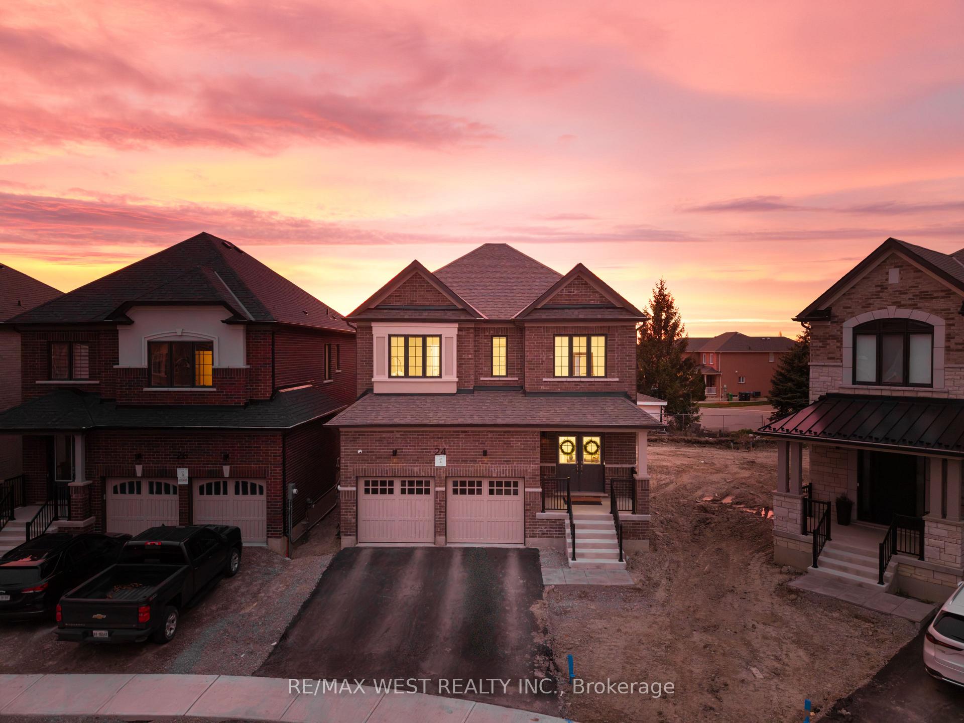 Photo 1 of 24 Hanton Crescent, Caledon, Bolton East — HOMEH