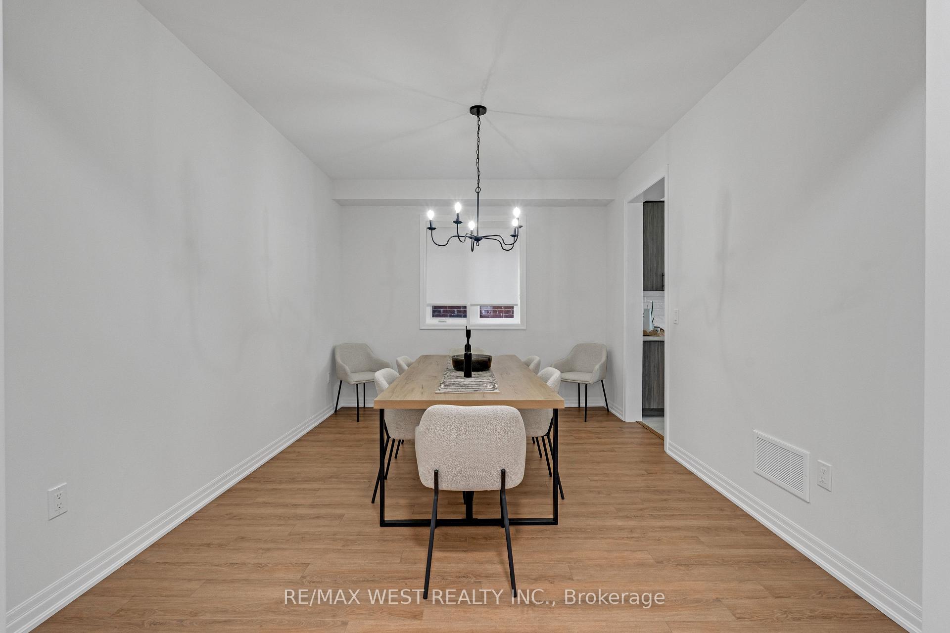 Photo 14 of 24 Hanton Crescent, Caledon, Bolton East — HOMEH