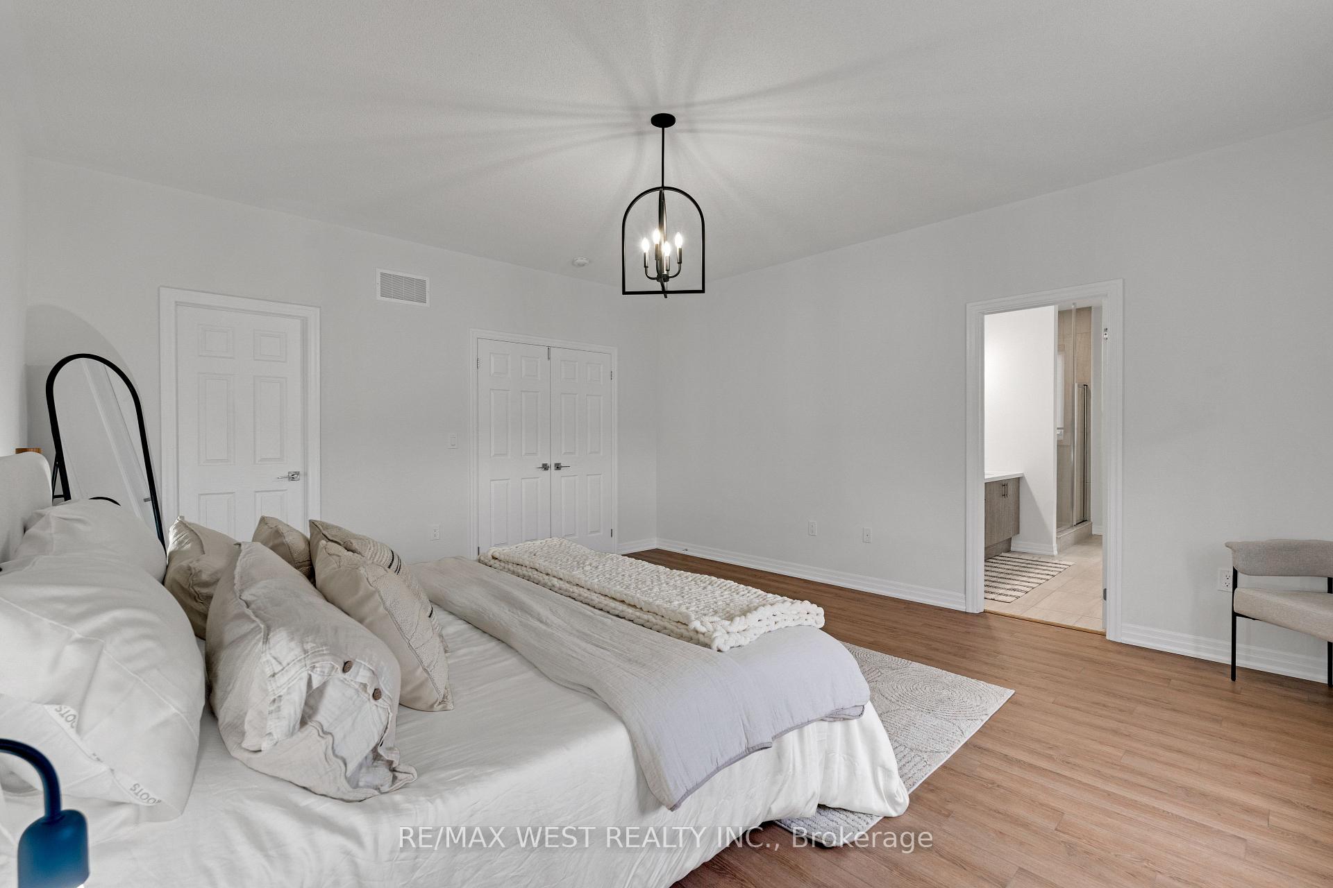 Photo 25 of 24 Hanton Crescent, Caledon, Bolton East — HOMEH