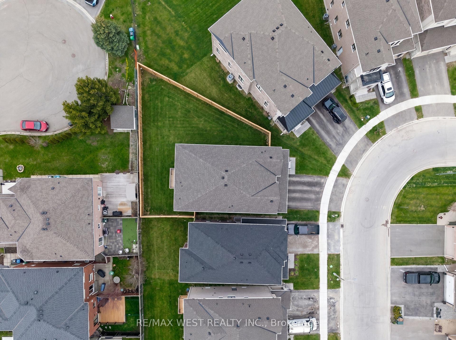 Photo 44 of 24 Hanton Crescent, Caledon, Bolton East — HOMEH