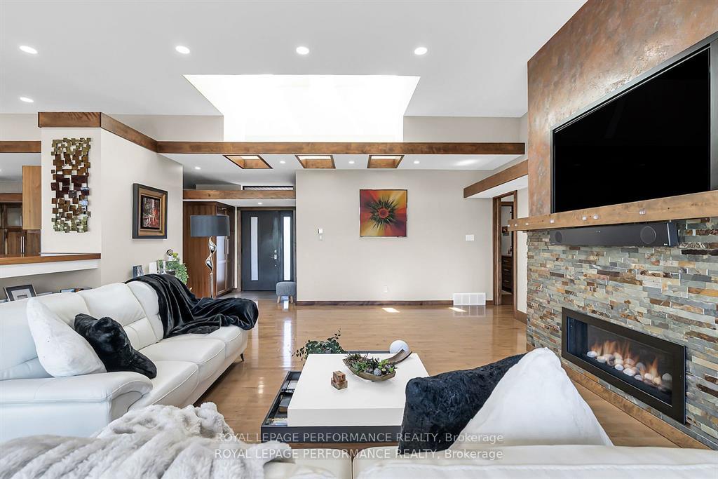 Photo 11 of 19 George Patrick Drive, South Stormont, Long Sault — HOMEH