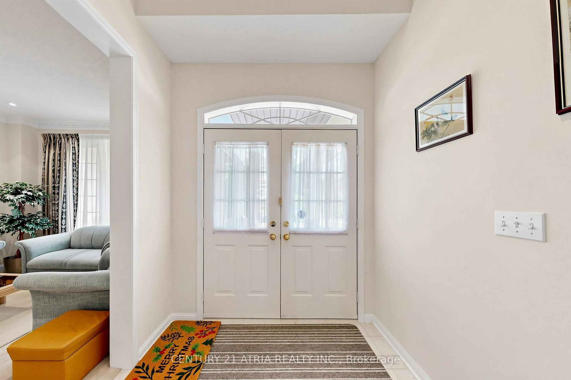Photo 3 of 3 King Henry Drive, Markham, Berczy — HOMEH
