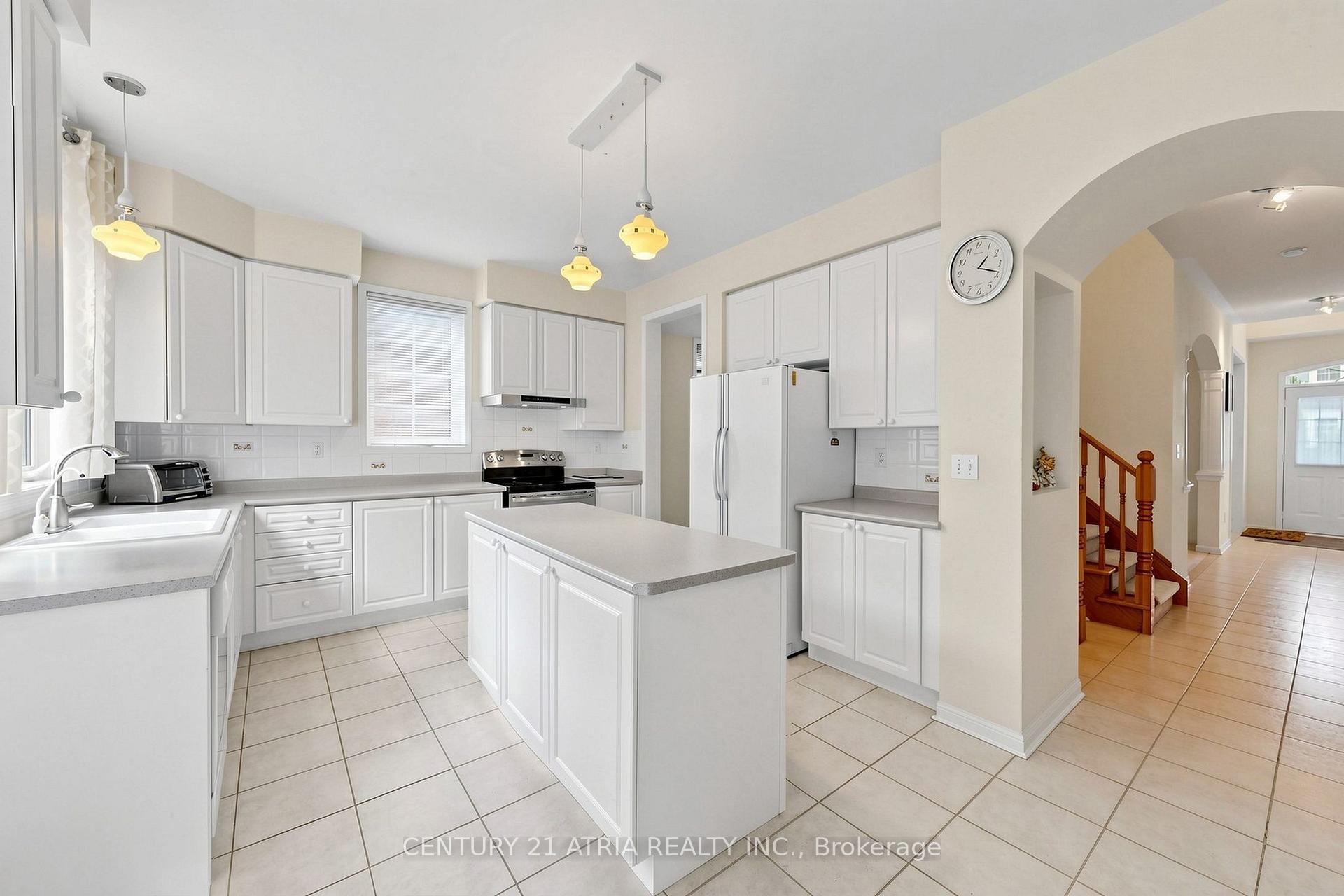 Photo 11 of 3 King Henry Drive, Markham, Berczy — HOMEH