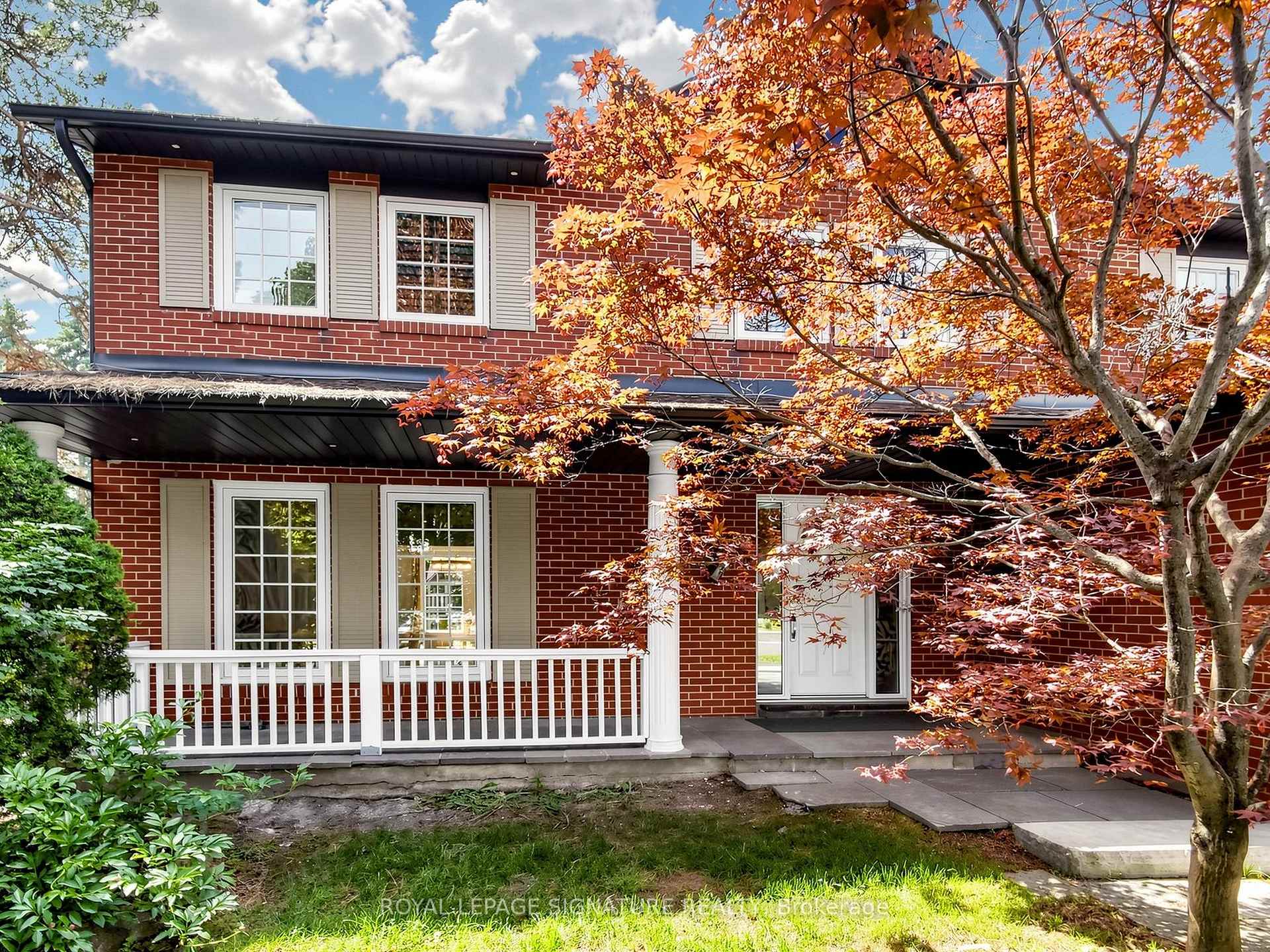 Photo 3 of 164 Banbury Road, North York, Banbury-Don Mills — HOMEH