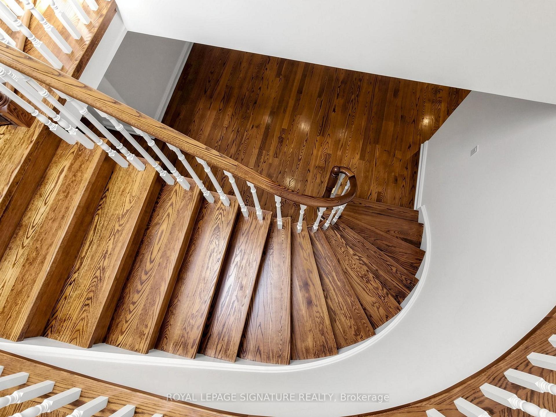 Photo 19 of 164 Banbury Road, North York, Banbury-Don Mills — HOMEH