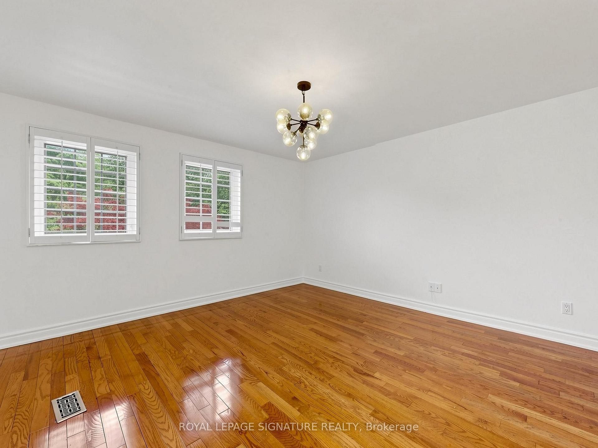 Photo 27 of 164 Banbury Road, North York, Banbury-Don Mills — HOMEH