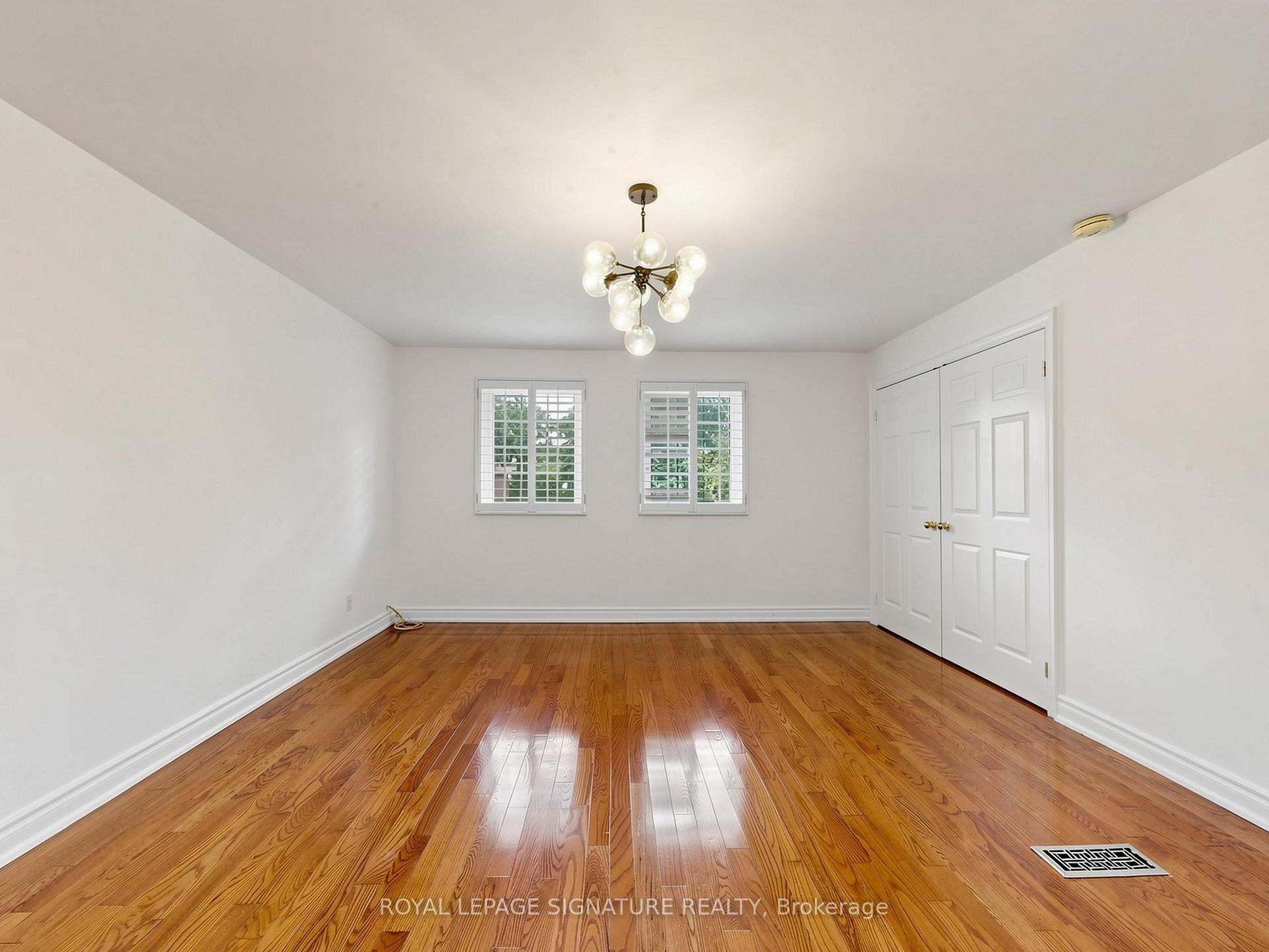 Photo 30 of 164 Banbury Road, North York, Banbury-Don Mills — HOMEH