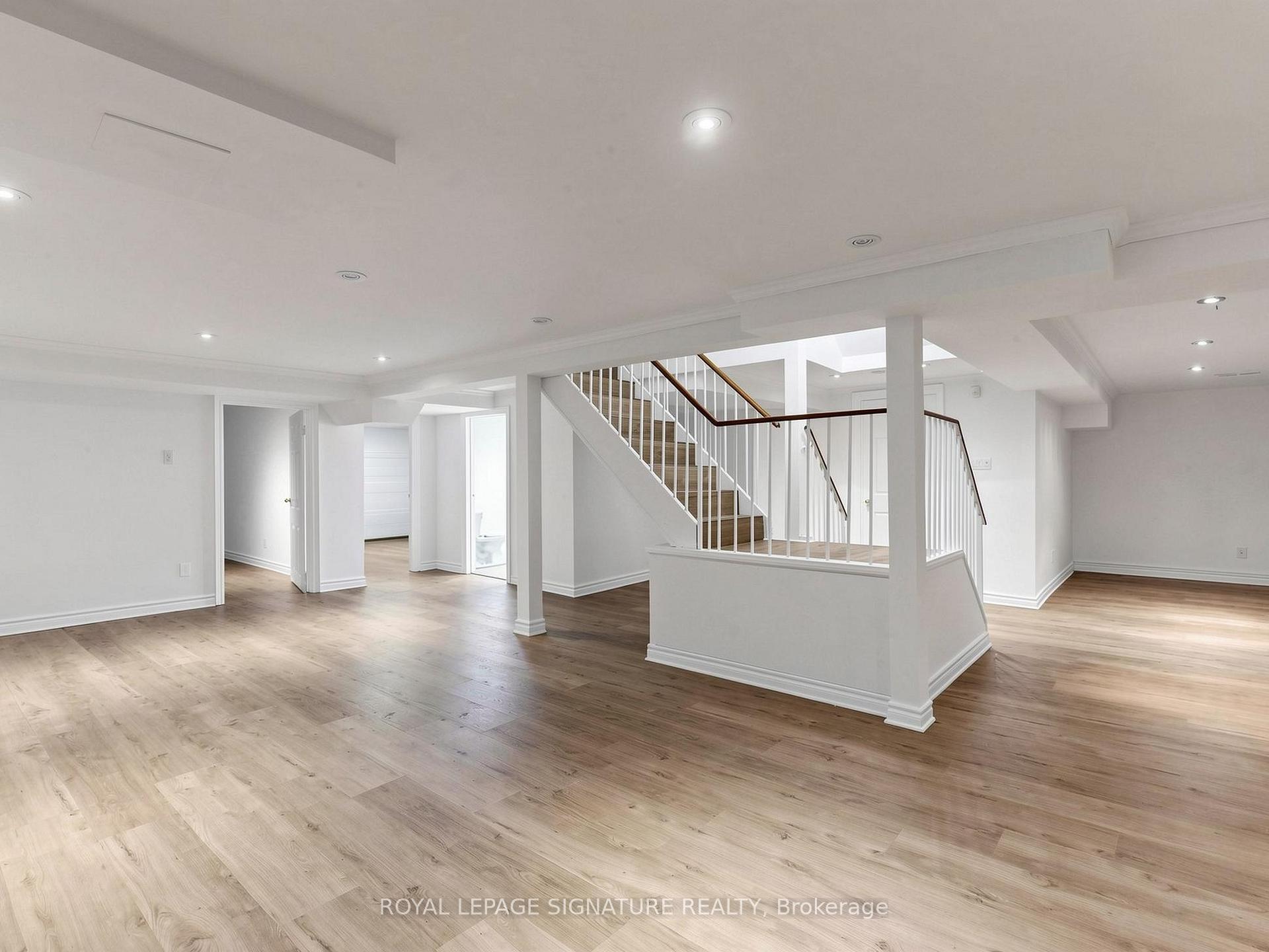 Photo 39 of 164 Banbury Road, North York, Banbury-Don Mills — HOMEH
