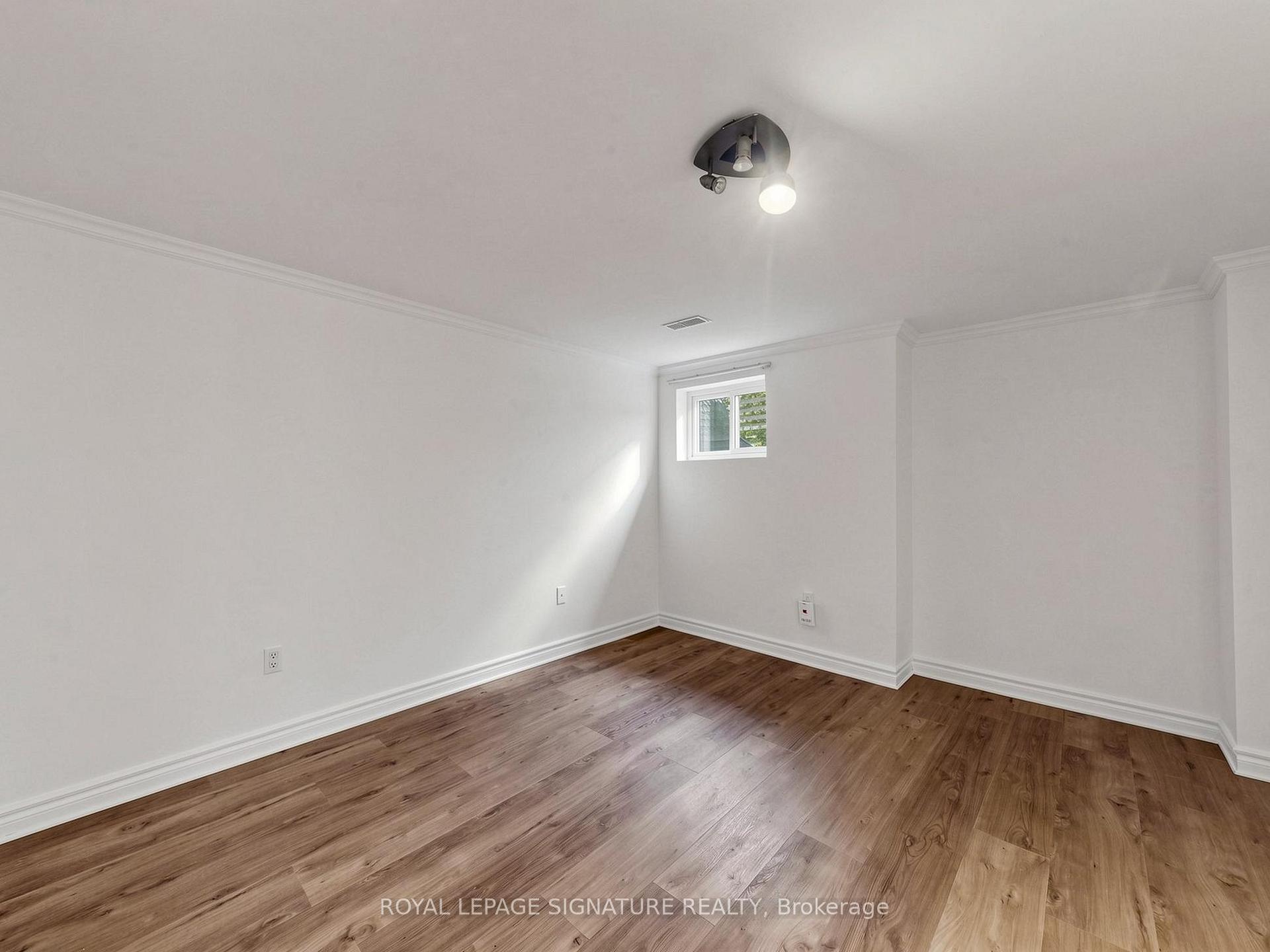Photo 40 of 164 Banbury Road, North York, Banbury-Don Mills — HOMEH