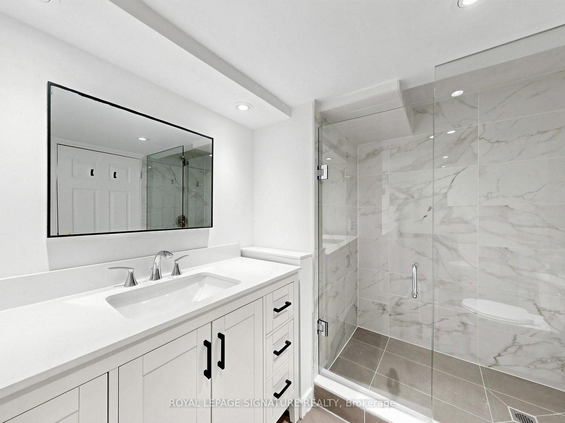 Photo 42 of 164 Banbury Road, North York, Banbury-Don Mills — HOMEH