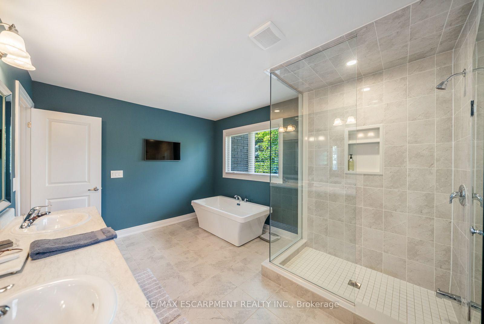 Photo 30 of 465 Adelaide Street, Wellington North, Arthur — HOMEH
