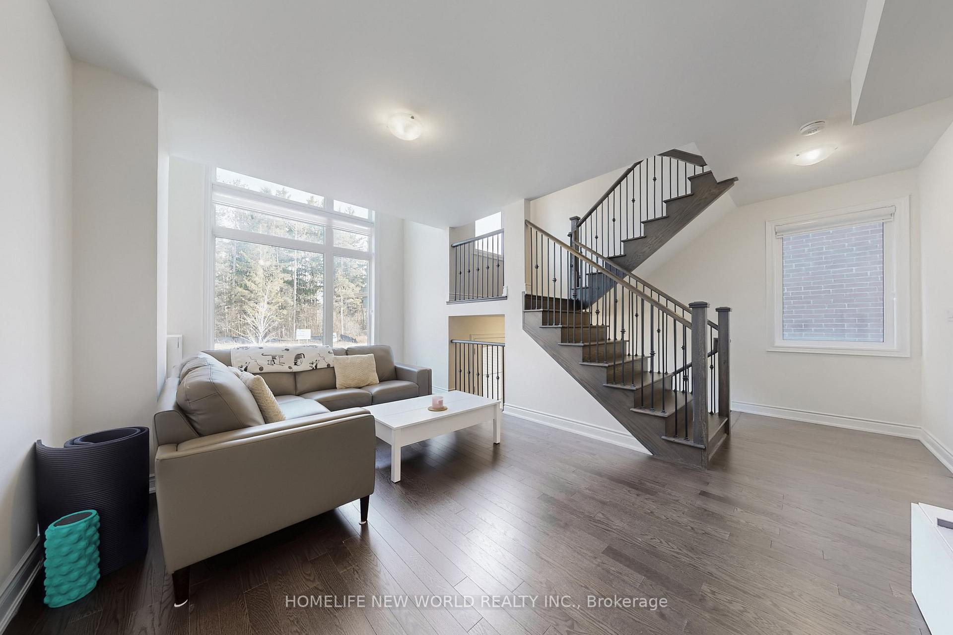 Photo 5 of 18 Bennington Road, Newmarket, Summerhill Estates — HOMEH