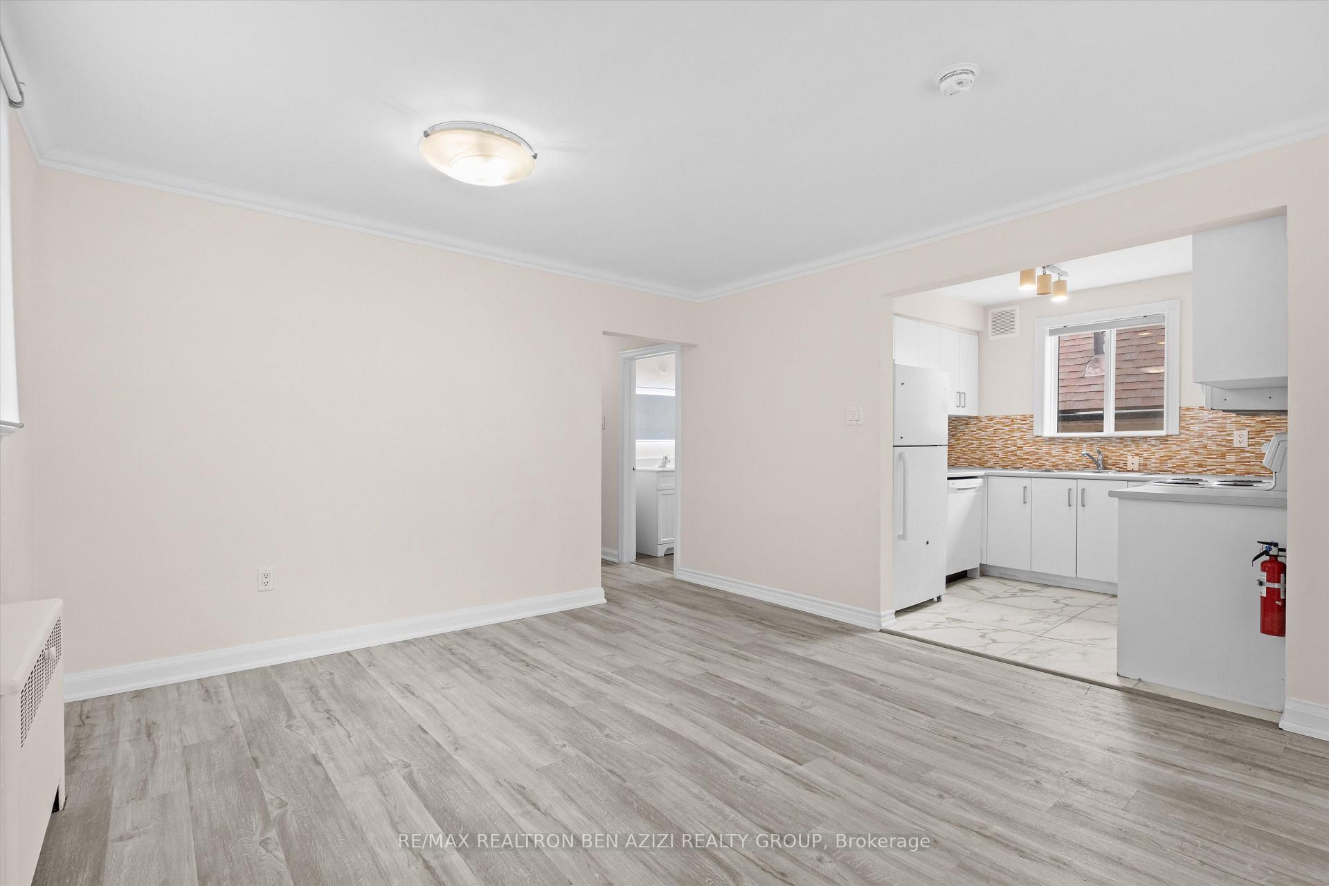 Photo 9 of 304 Roselawn Avenue, Toronto, Yonge-Eglinton — HOMEH