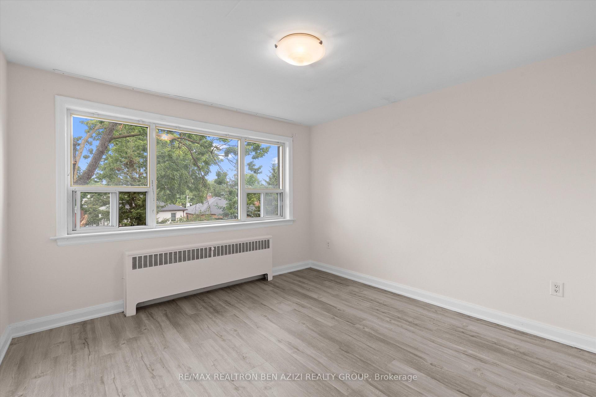 Photo 12 of 304 Roselawn Avenue, Toronto, Yonge-Eglinton — HOMEH