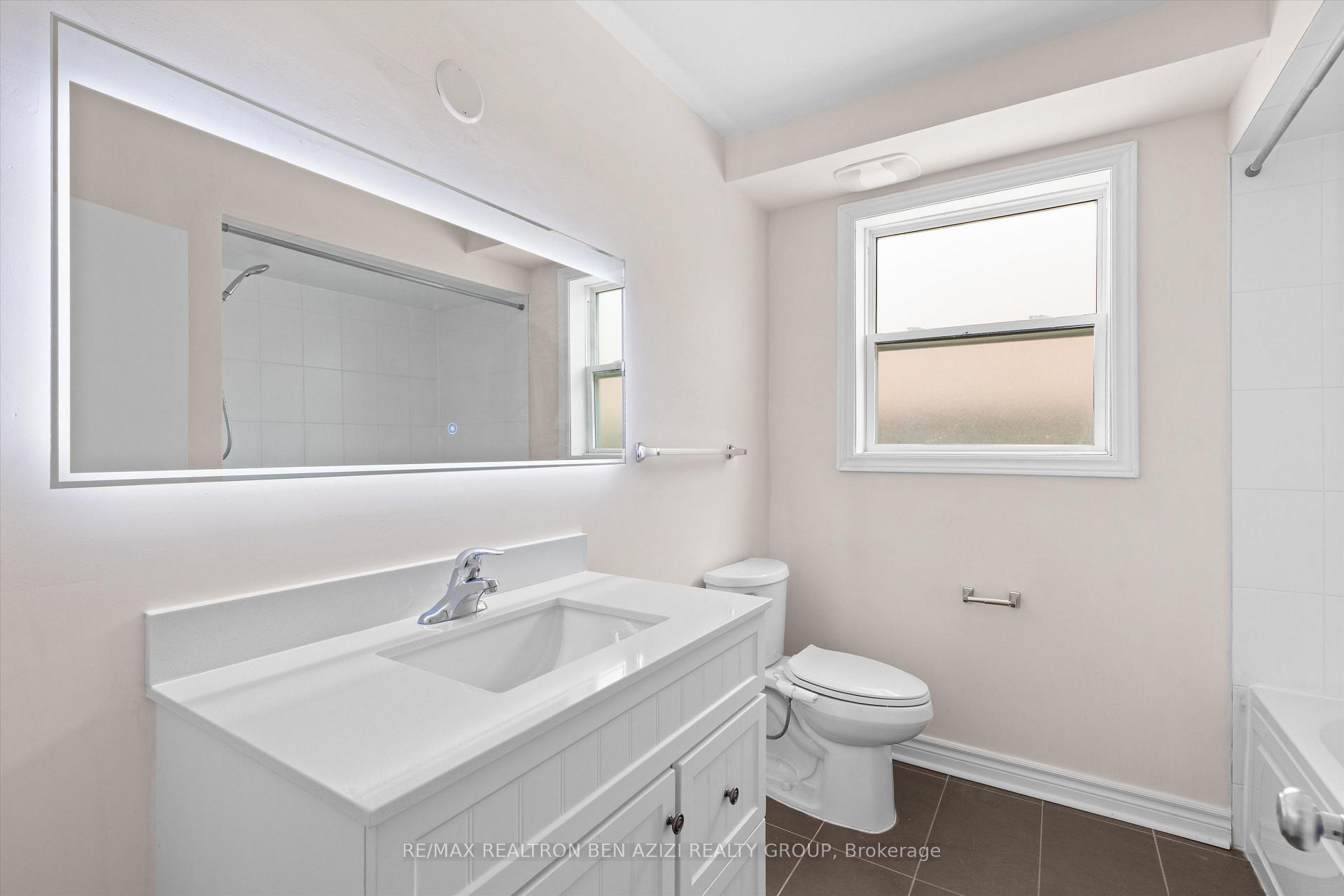 Photo 15 of 304 Roselawn Avenue, Toronto, Yonge-Eglinton — HOMEH