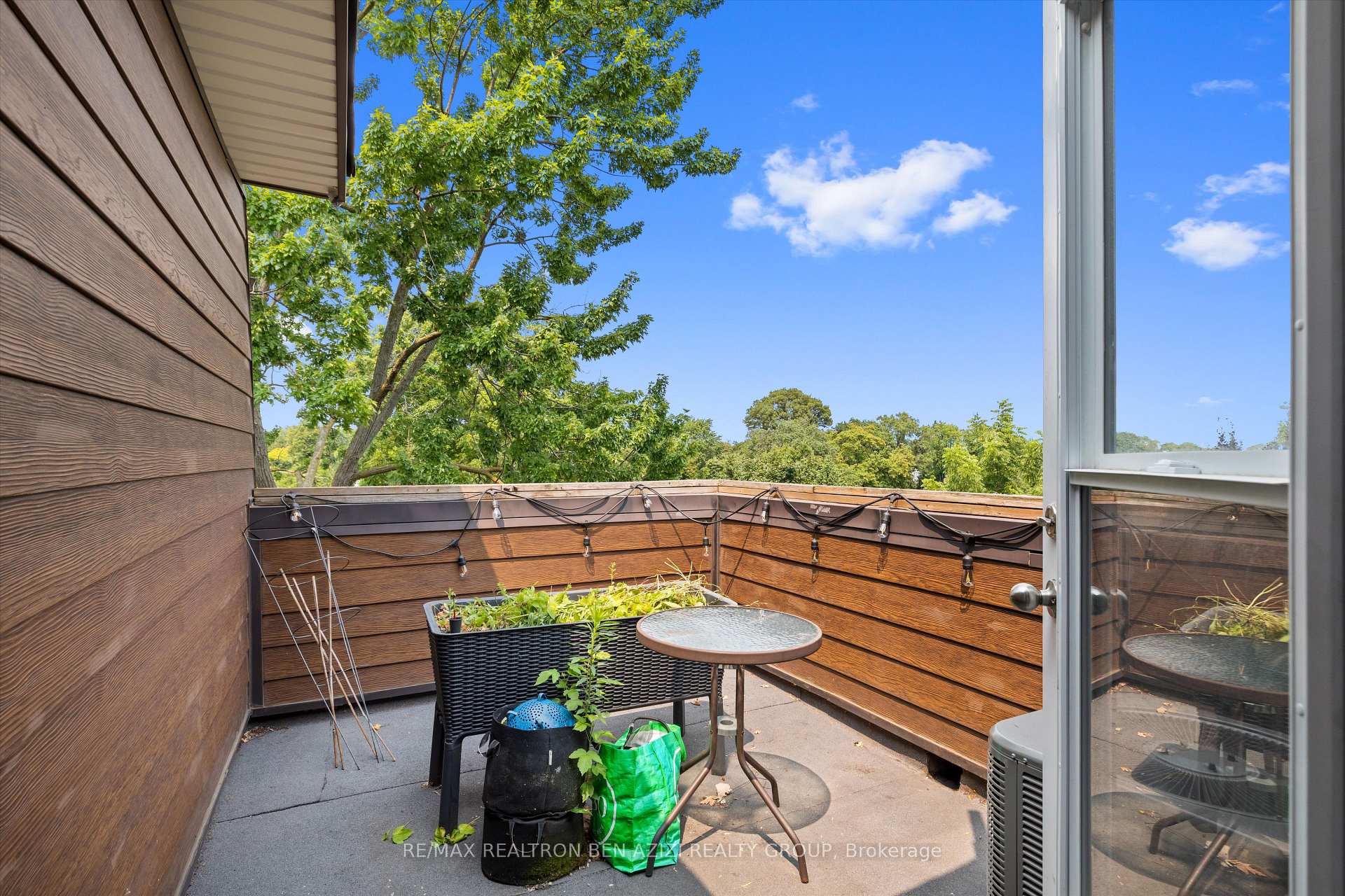 Photo 26 of 304 Roselawn Avenue, Toronto, Yonge-Eglinton — HOMEH