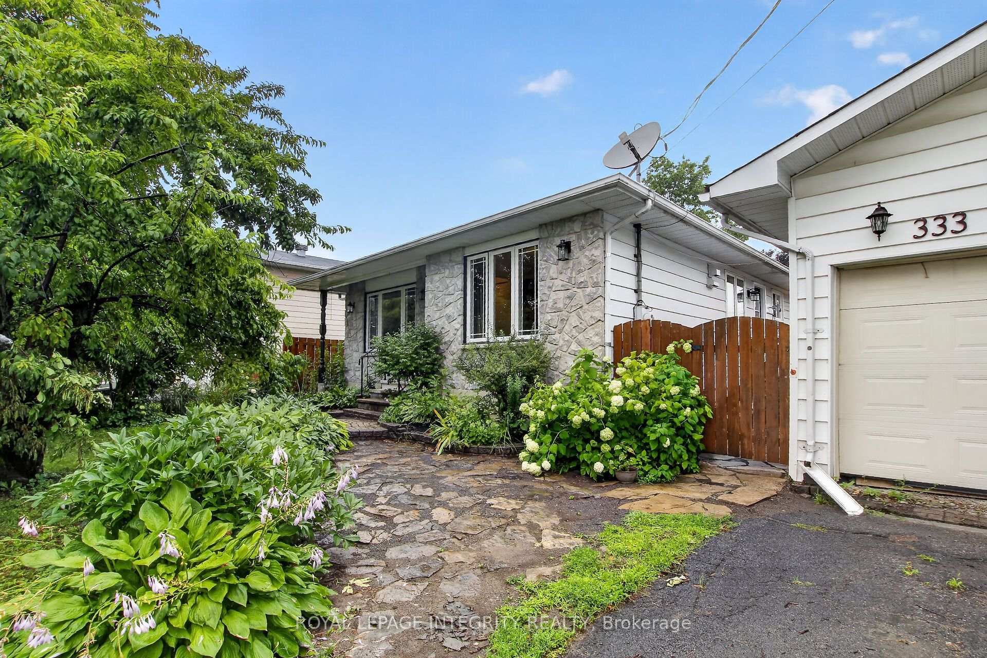 Photo of 333 Charron Street