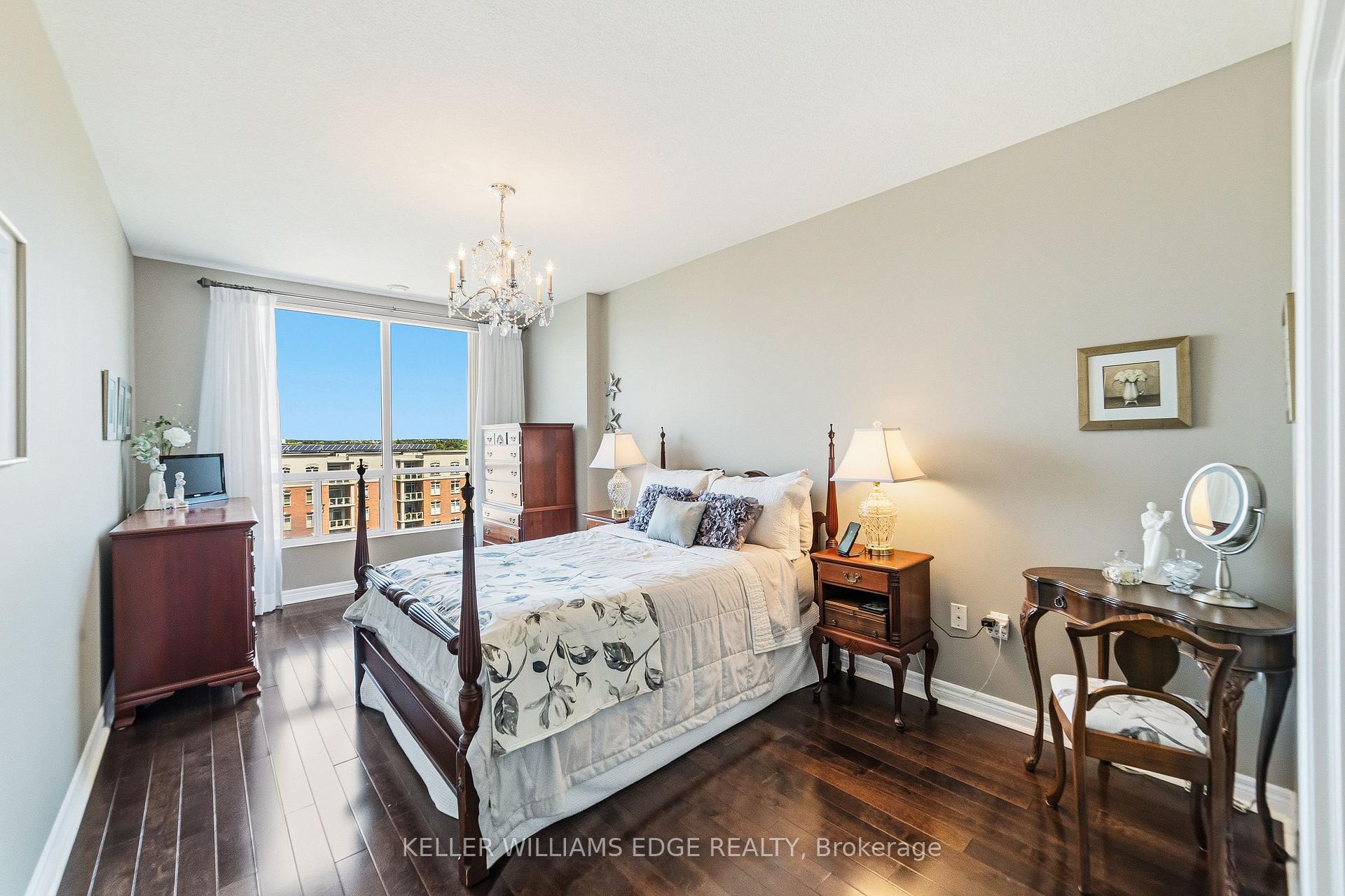 Photo 10 of Unit 809, 1998 Ironstone Drive, Burlington, Uptown — HOMEH