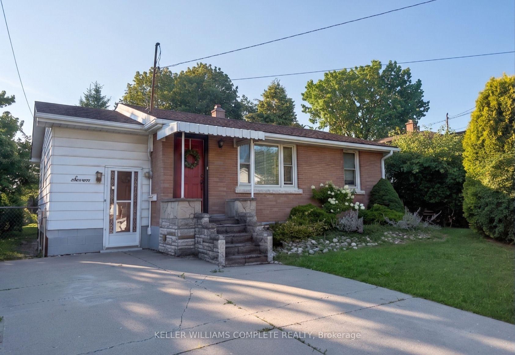 Photo 1 of 7 West 1st Street, Hamilton, Bonnington — HOMEH