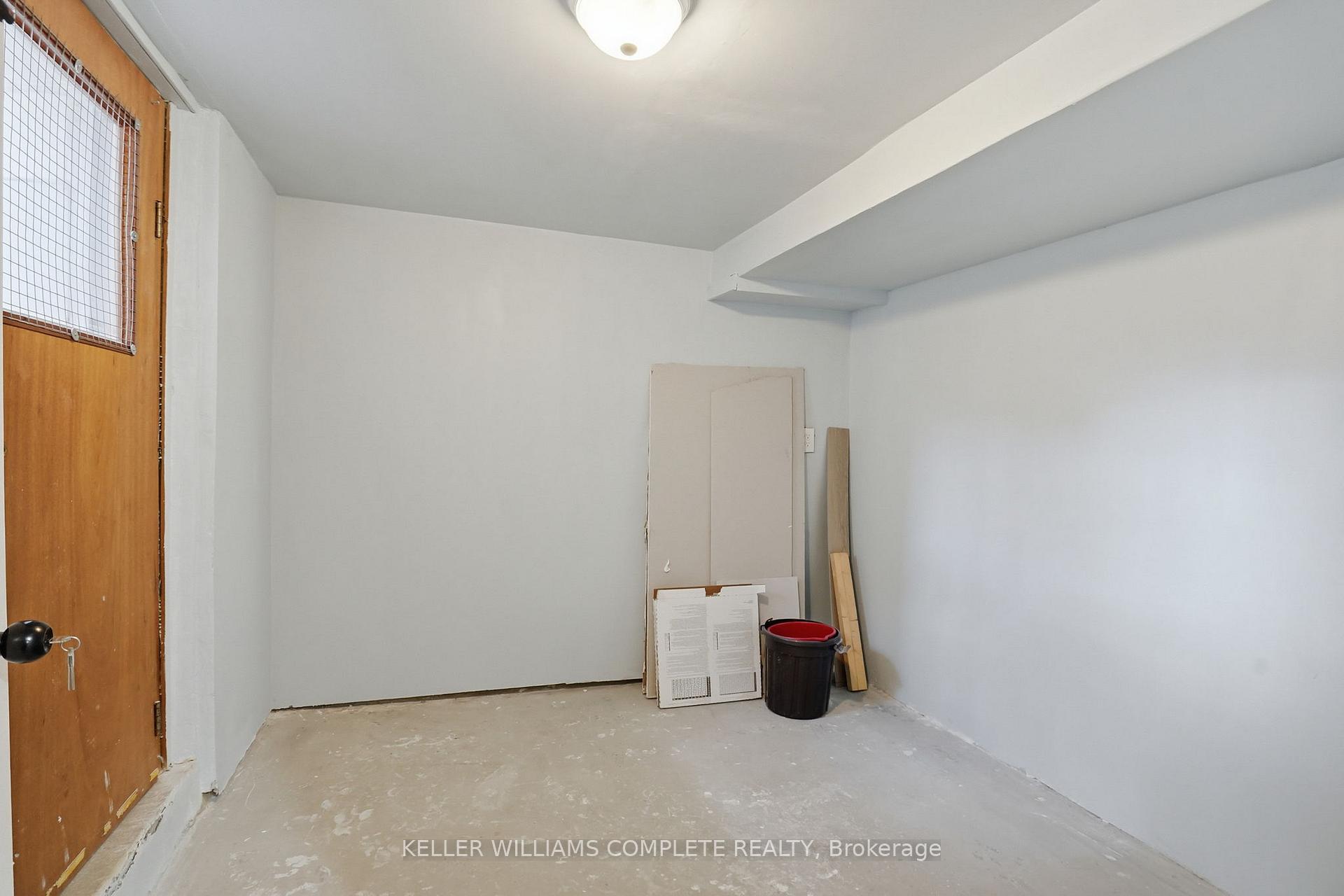Photo 25 of 7 West 1st Street, Hamilton, Bonnington — HOMEH