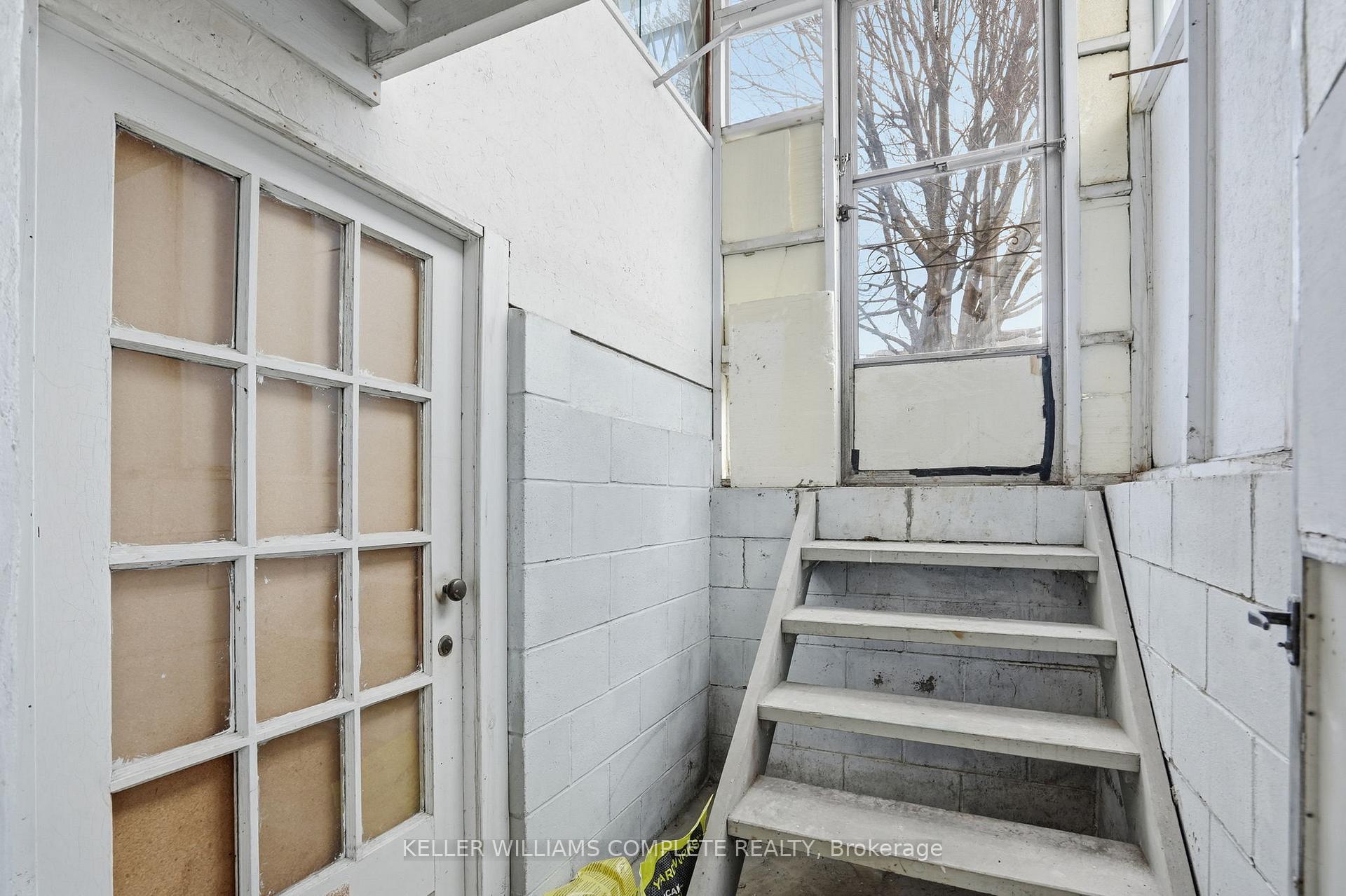 Photo 27 of 7 West 1st Street, Hamilton, Bonnington — HOMEH